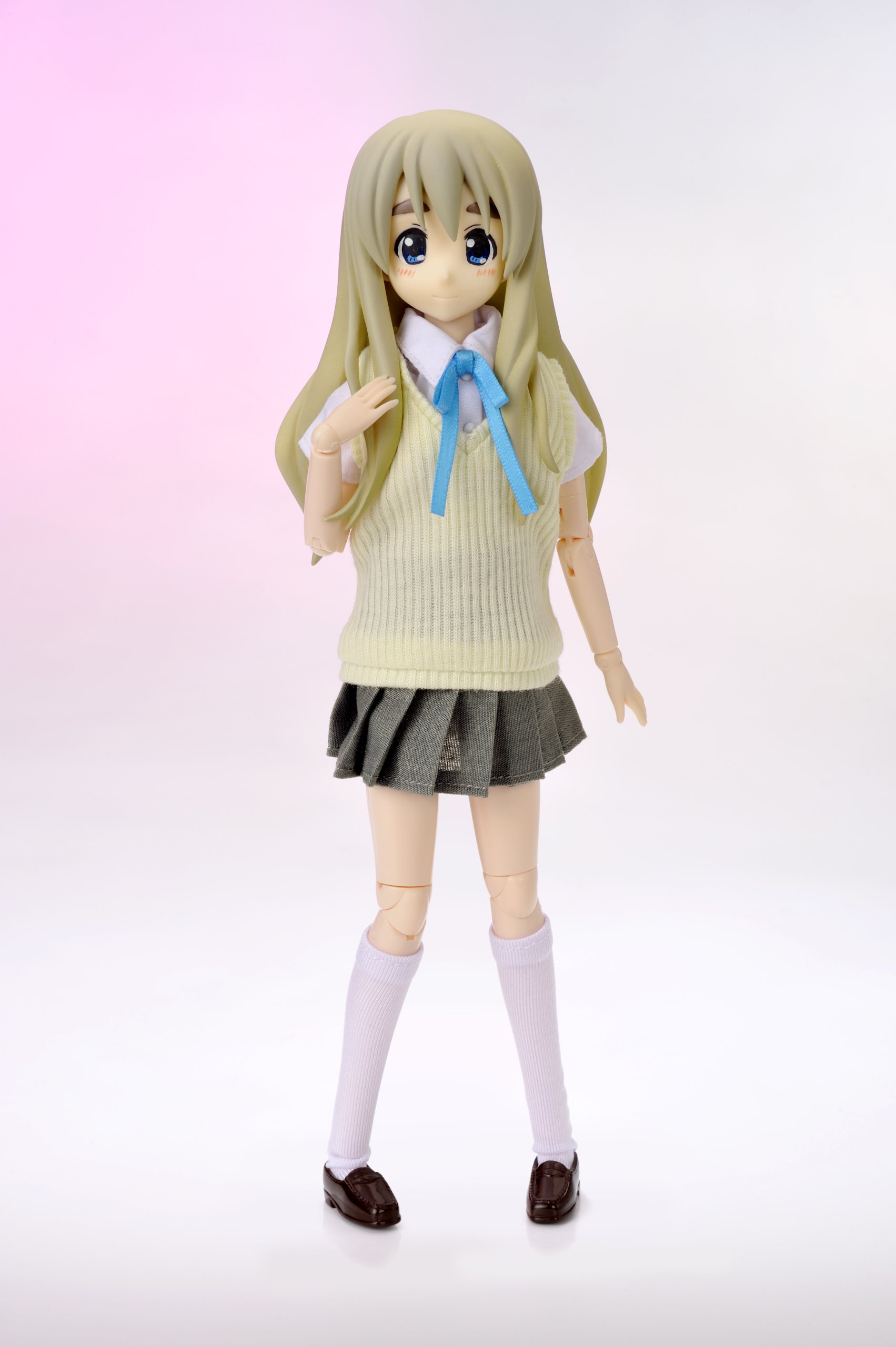 Amazon.com: Cute-rait 23: Kotobuki Tsumugi (muñeca de moda de 9.1