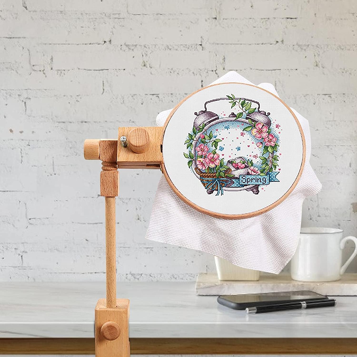 爆買い送料無料 新品 刺繍スタンド テーブルに挟むタイプ ienomat.com.br