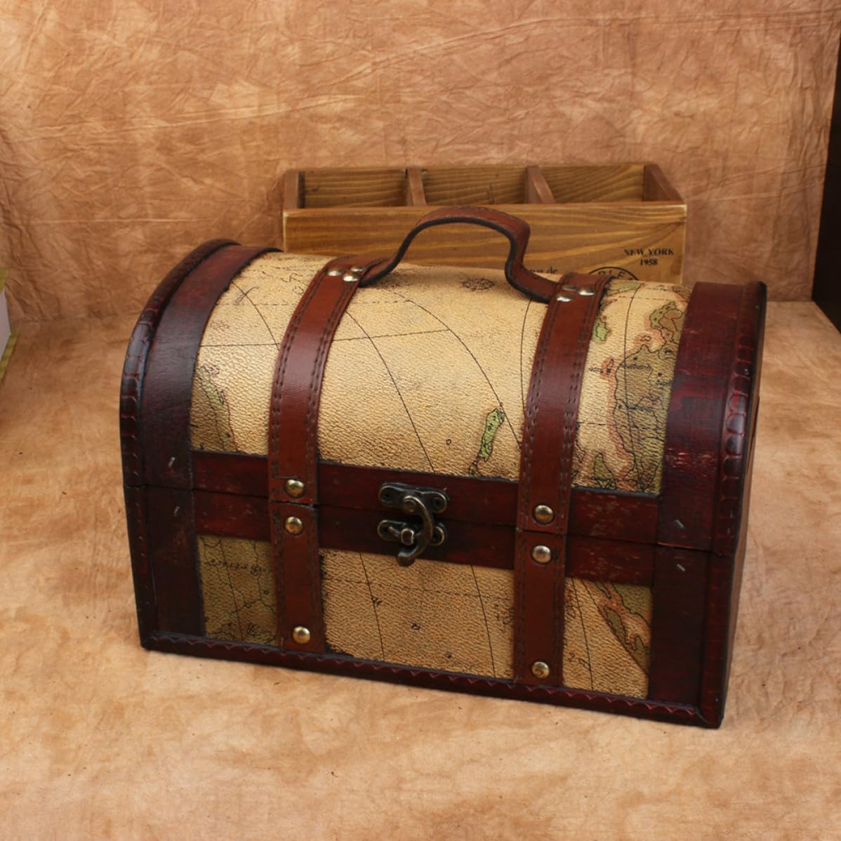 Antique for Storage Box Retro Wooden Chest with Treasure Buckles Decorative Small and Display Props Decoration Random Color Jewelry Earrings for Home Gift