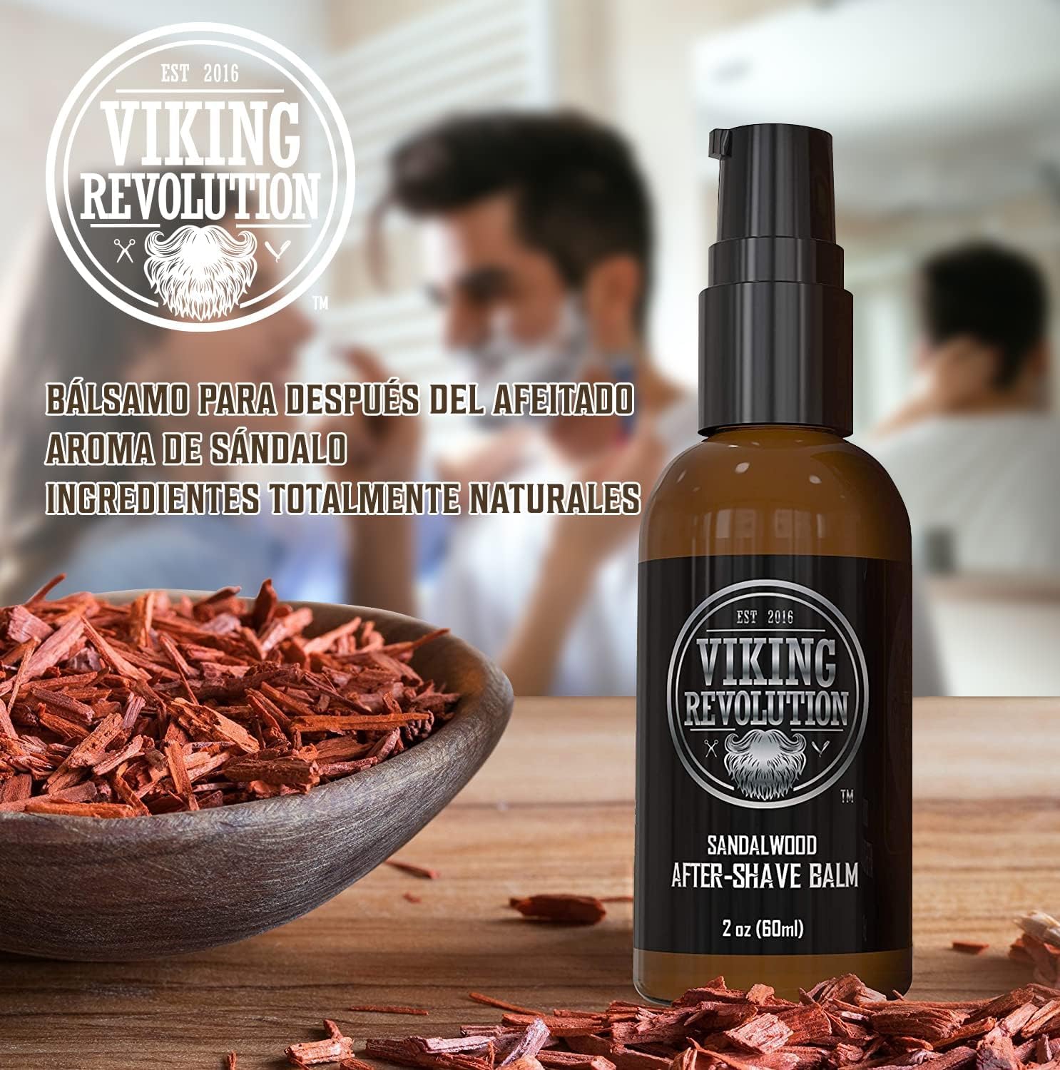 Viking Revolution - Bálsamo After Shave Hombre - Calma e Hidrata la Piel Después del Afeitado - Elimina la Irritación de la Cuchilla para un Acabado Suave y Sedoso - Aroma a Sándalo - 60ml