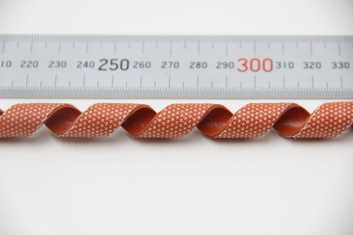 KEENOVO Pre-formed Spiral & Stretchable Silicone Heater for Pipe Line Heating (400mm 50W 120V)