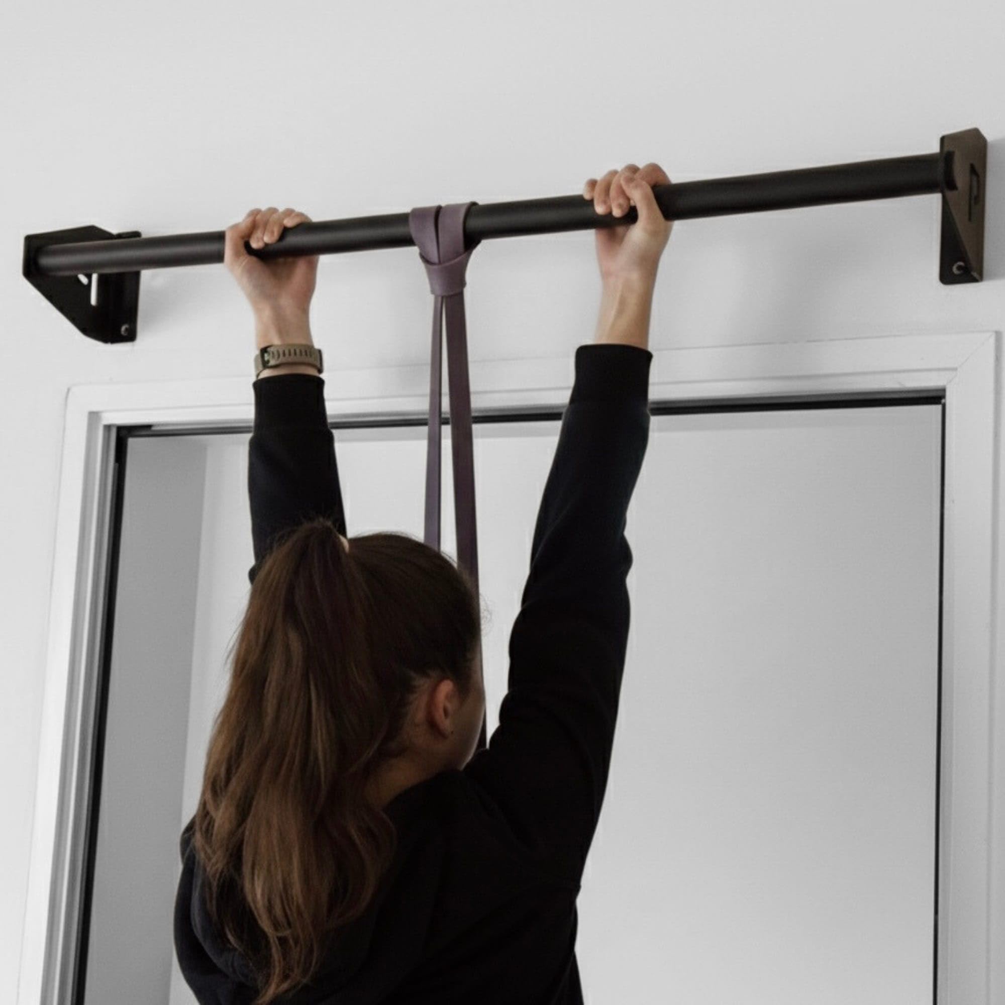 Barra per trazioni da parete – Salvaspazio, in acciaio su telaio della porta fino a 180 kg, 101 cm, fi34 Calisthenics Equipment per la casa