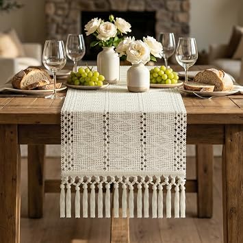 Table Runner 30 x 140 cm Boho Country House Style Tassels Table Runner Rectangular Crochet Lace Mesh Tablecloth Macrame Table Runner for Wedding Party Valentine's Day Decoration (Ivory White)