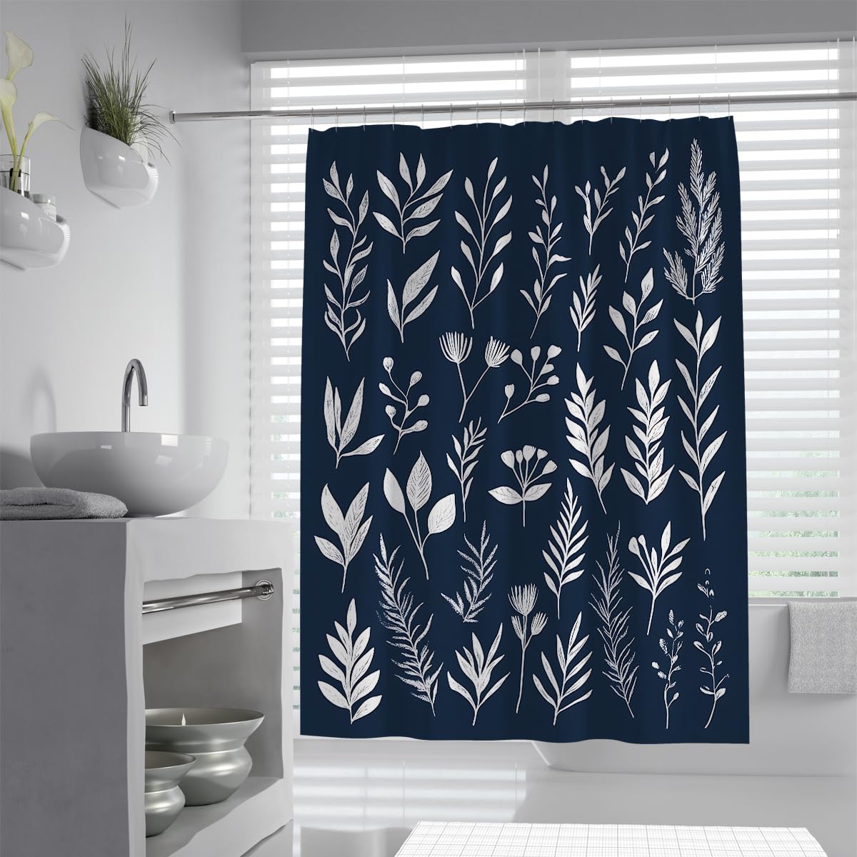 Rideau de douche anti moisissure fleurs sauvages blanc et bleu marine pour petite douche