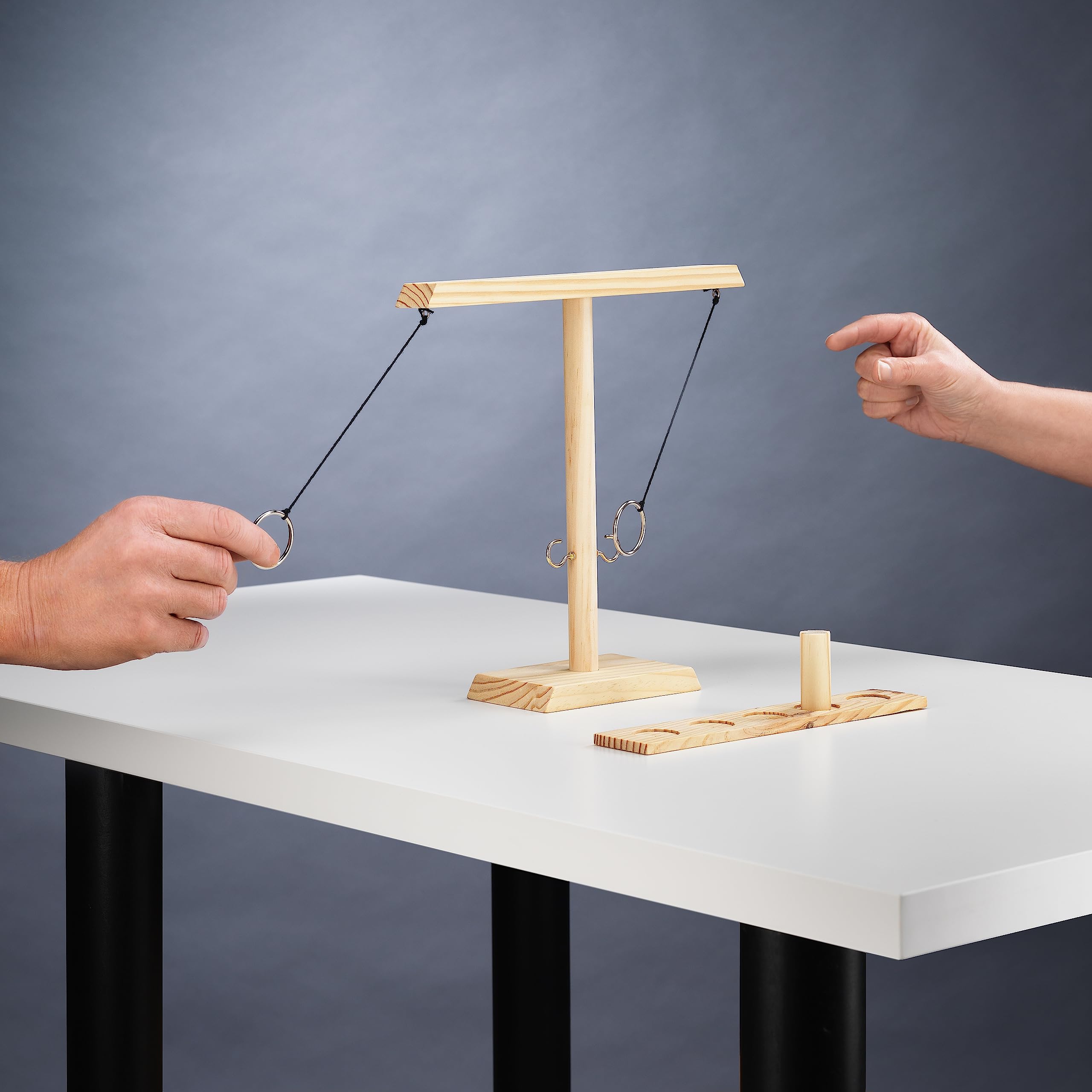 #Winning Ringwurf-Trinkspiel aus Holz – Das virale Hook & Ring Party-Spiel – Schnelles Geschicklichkeitsspiel für 2 Spieler – Inkl. Schnapsglas & Score-Board – Saufspiel für Erwachsene