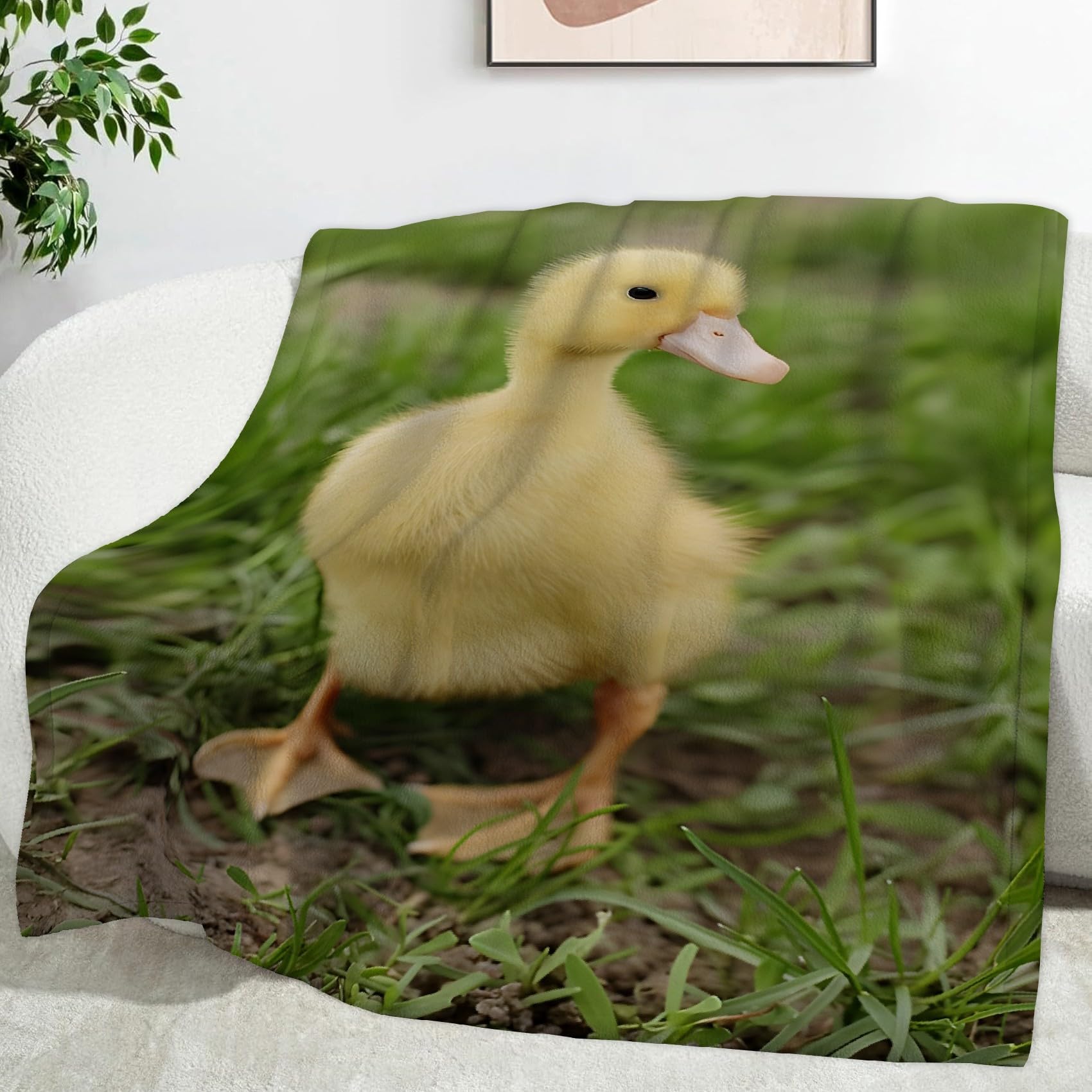 Ypthriline Little Yellow Duck Blanket, Realistic Animal Photography Microfiber Flannel Throw Blanket, Comfortable Soft Fluffy and Warm, Blankets for Beds, Sofas and Recliners, 220×240 CM