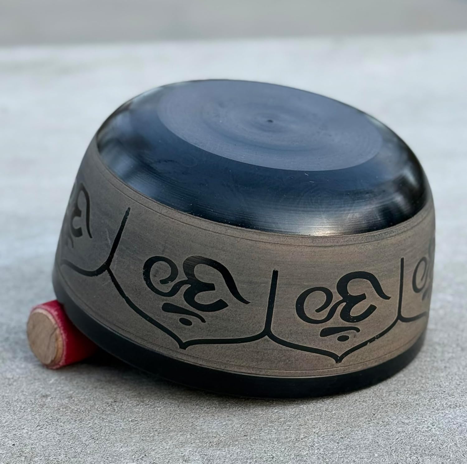 DharmaObjects Tibetan Meditation Hindu OM Singing Bowl Mallet Mat Cushion Set (7 Inches, Om)