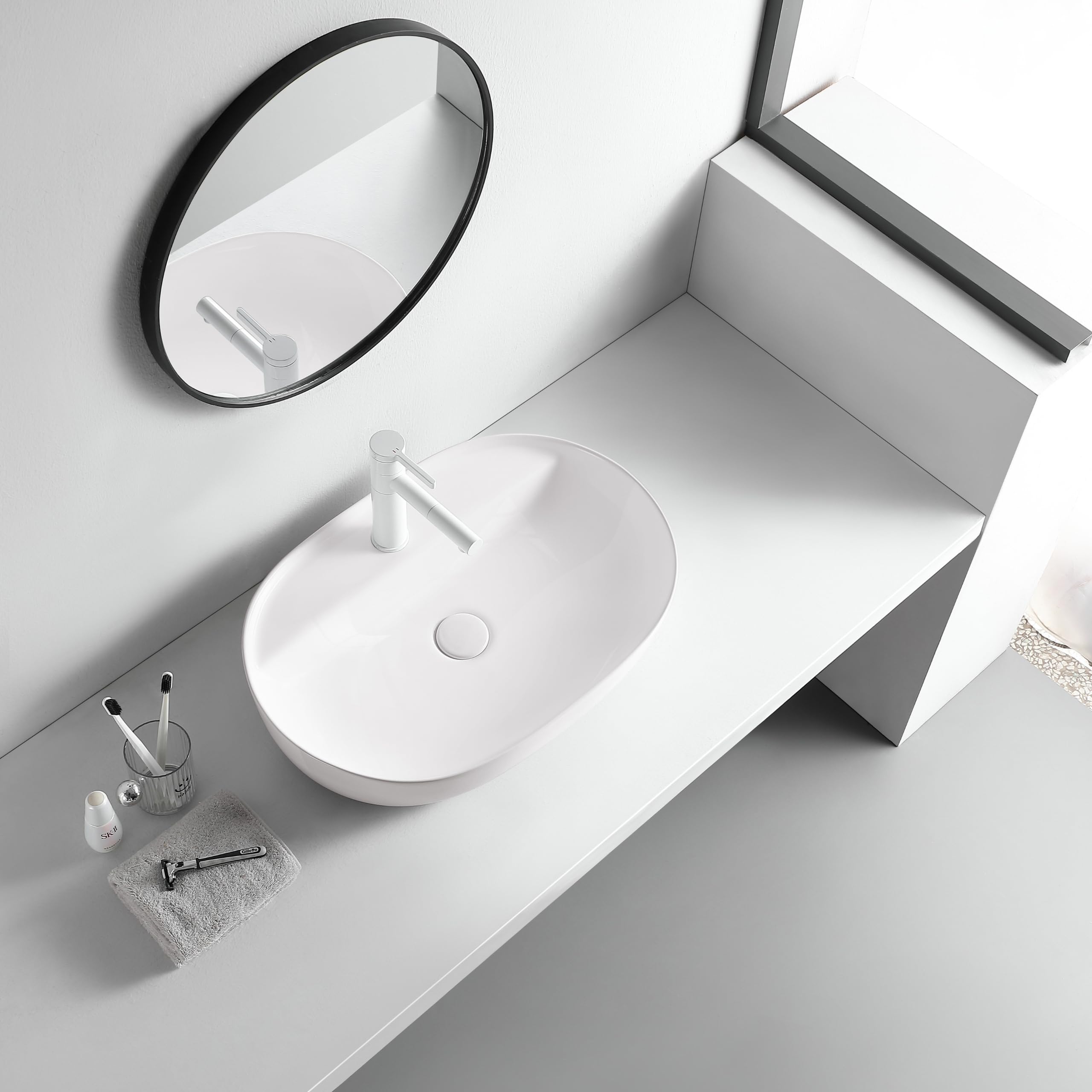 AQUAUNO Lavabo sobre encimera Lana, ovalado, 61,5 x 41,5 cm, cerámica blanca con agujero para grifo sin rebosadero, cuenco de lavado de cerámica sanitaria para baño