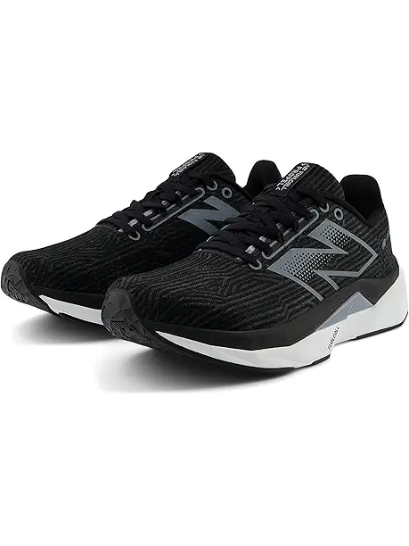 Женские кроссовки New Balance FuelCell Propel v5 для бега