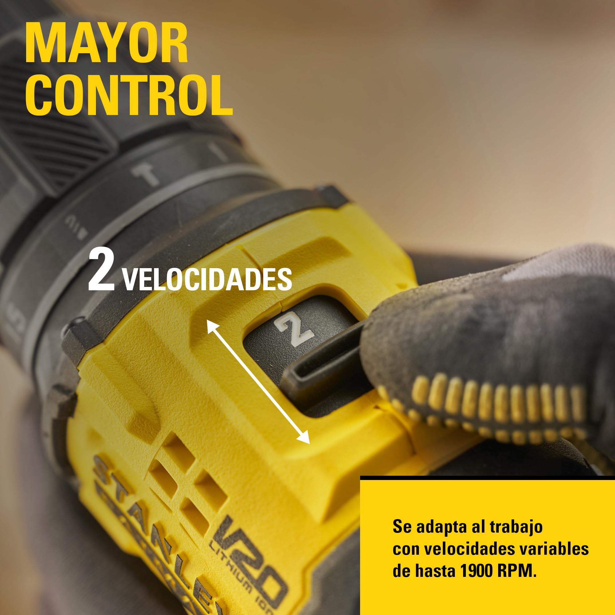 STANLEY V20 Taladro percutor sin escobillas de 2 velocidades, incluye batería de iones de litio de 2,0 Ah, cargador de 1,25 A y 100 accesorios con maletín ProStack, 18 V, SFMCD716D2A-QW
