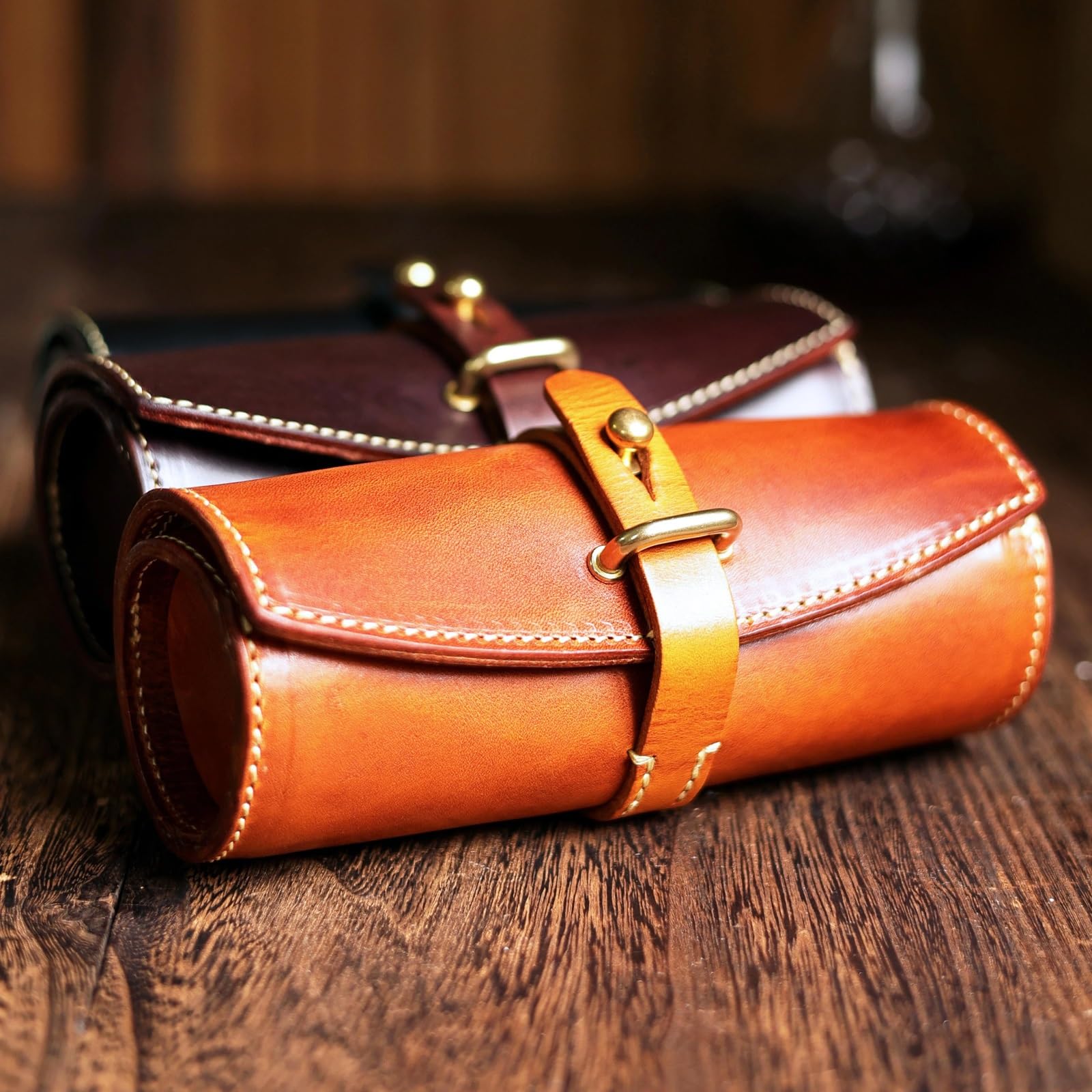 Wysokiej klasy ręcznie robione etui na okulary przeciwsłoneczne, przenośne skórzane etui na okulary, modne skórzane etui na okulary w stylu retro dla mężczyzn i kobiet (Grey : B, Size : S)