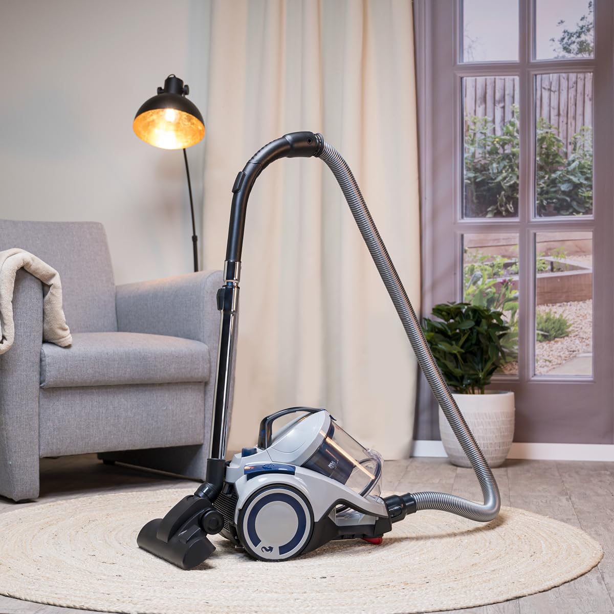 Dirt Devil Aspirador sin Bolsa DD2504 - Vacuum Cleaner 700W con Filtro HEPA 12 - Aspiradora Ciclónico con Cepillo Combinado, Boquilla para Rincones y Boquilla para Parquet