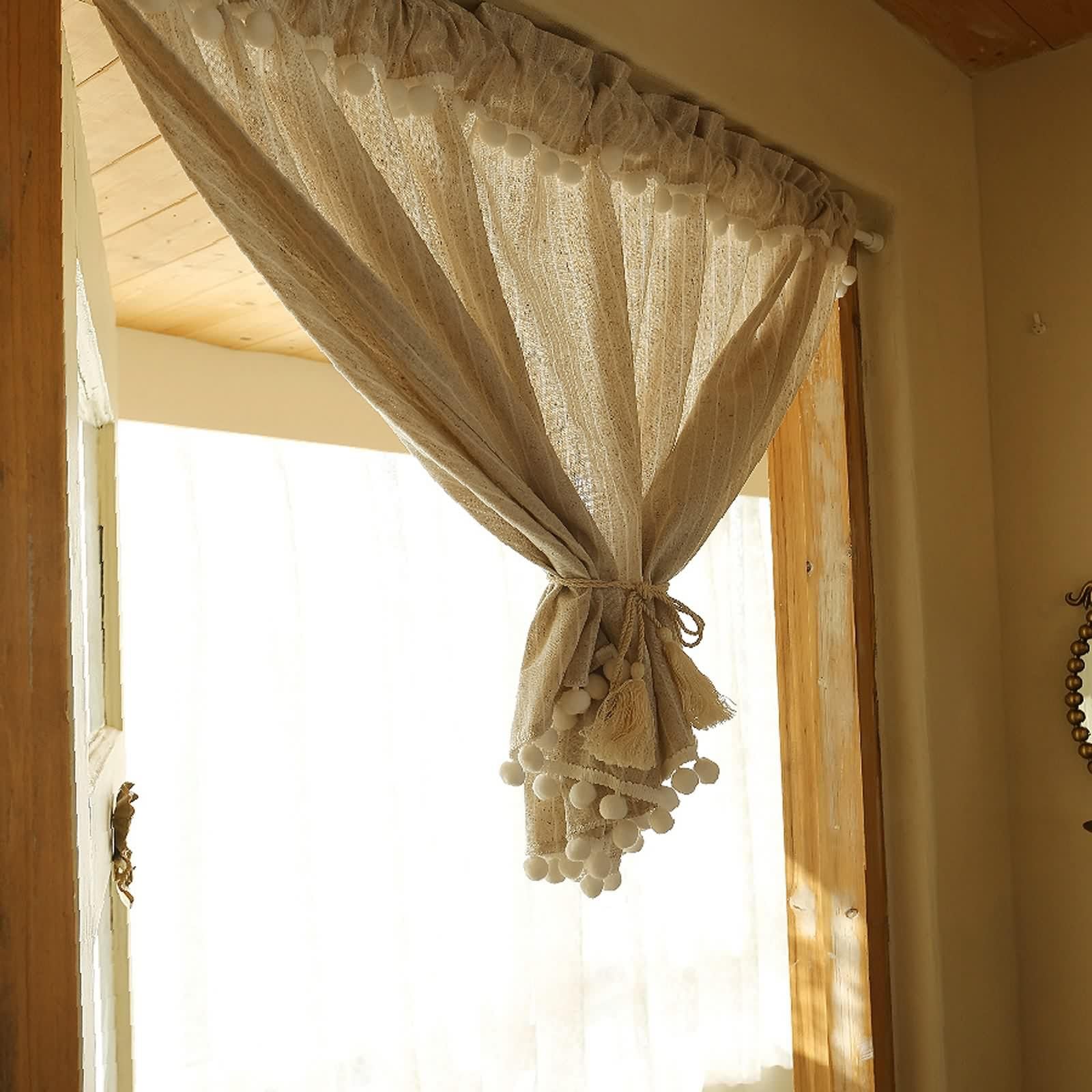 Kurze Gardinen Küche, Verdunkelung Bistrogardine Beige Polyester Scheibengardinen Einfarbig mit Streifenmuster und Pompons BxH 135x150cm