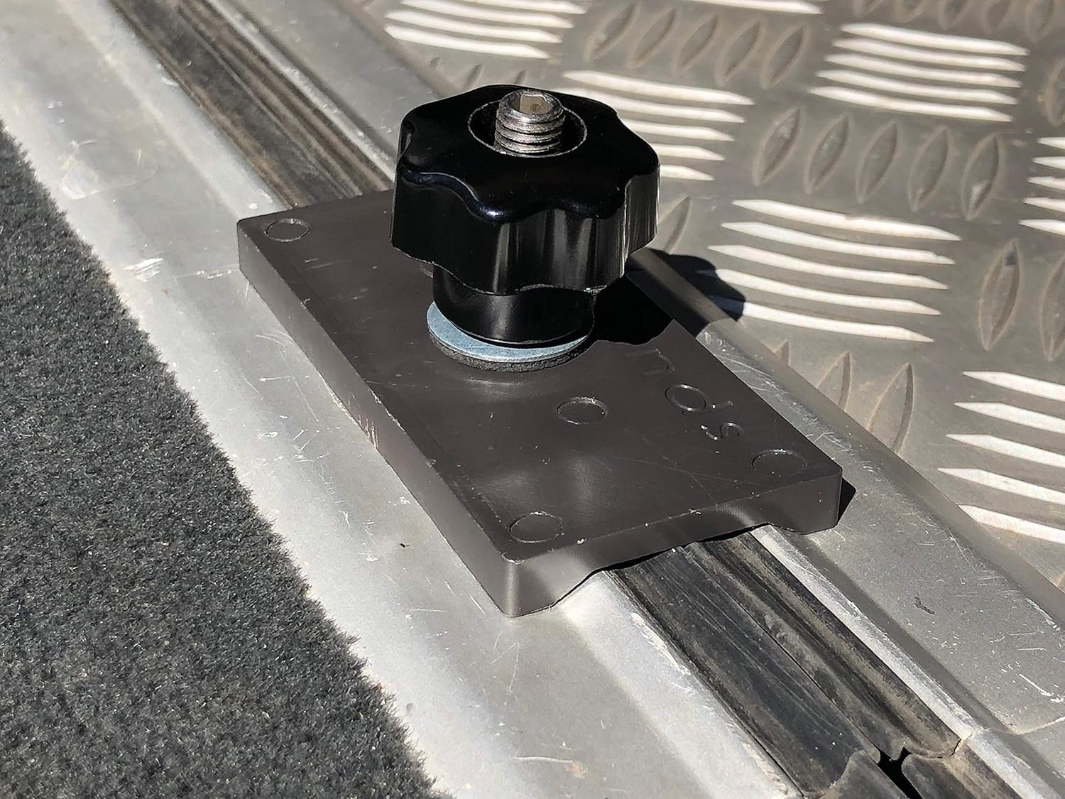Twowinds Uchwyt na szynę Stojak Ładowanie Prowadnica Wewnętrzna Prowadnica Przesuwne Meble mocujące, Frigo, Potty, Kompatybilny z VW T5 T6 Multivan Transporter California (8 sztuk)