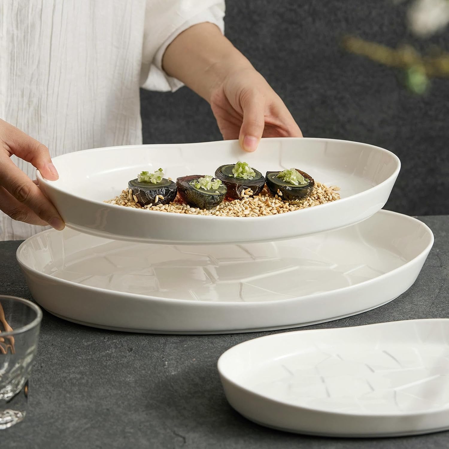 Ceramic fission pattern underglaze oval fish plate household deepening exquisite tableware -14 inches