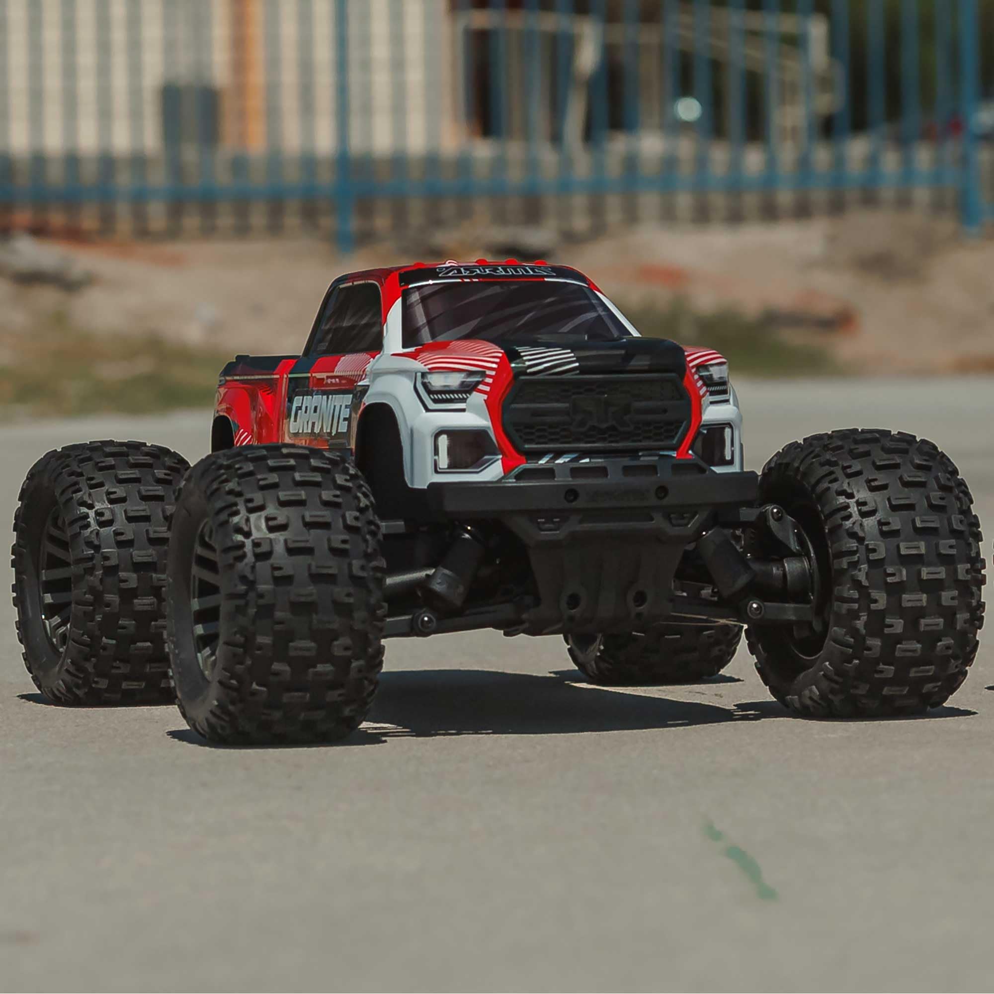 Amazon.com: ARRMA RC Truck 1/10 Granite 4X4 223S BLX