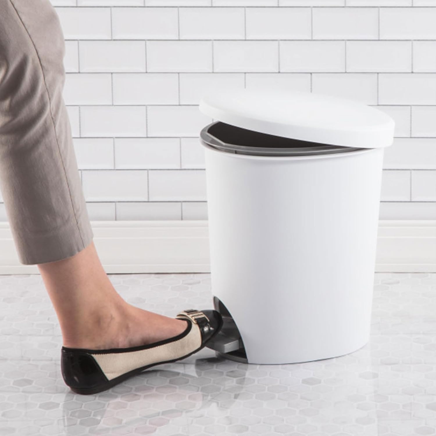 Sterilite 2.6 Gallon Ultra StepOn Wastebasket w/Lid, Small Plastic Trash Can for the Bathroom, Bedroom, or Dorm, Pedal and Liner, White, 6-Pack