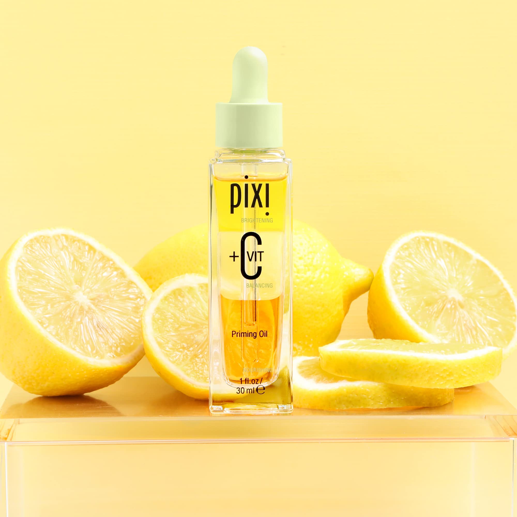 Pixi Beauty +C Vit Priming Oil | Huile Visage Nourrissante à la Vitamine C | Revitalise et Équilibre la Peau | Base de Maquillage Lumineuse | 30 ml / 1 fl oz