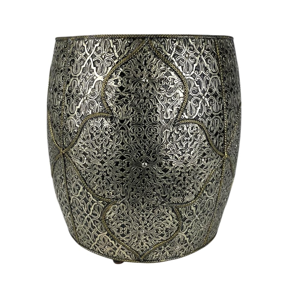 Tavolino Marocchino in Metallo Cesellato, Sgabello Decorativo, 38x38x41hcm, Finitura Antica