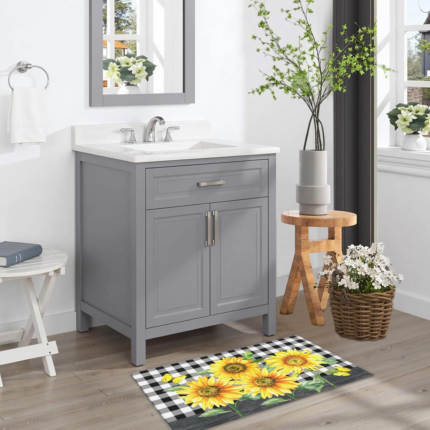 Sunflower Bathroom Rug Summer Floral Non Slip Washable Farmhouse Buffalo Plaid Absorbent Low Profile Bath Mat for Shower Tub Sink Laundry Room 20x32 Inch
