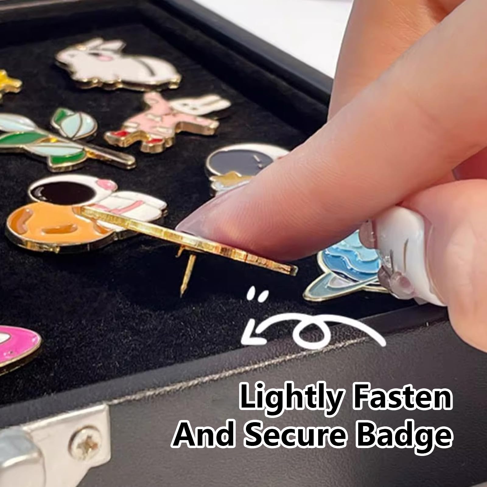 Présentoir à épingles, Présentoir à Badges 35x24x5cm Collectionneur D'épingles En Bois avec Fenêtre Transparente Vitrine Verrouillable pour épingle à Poitrine Médaille Badge Bijoux