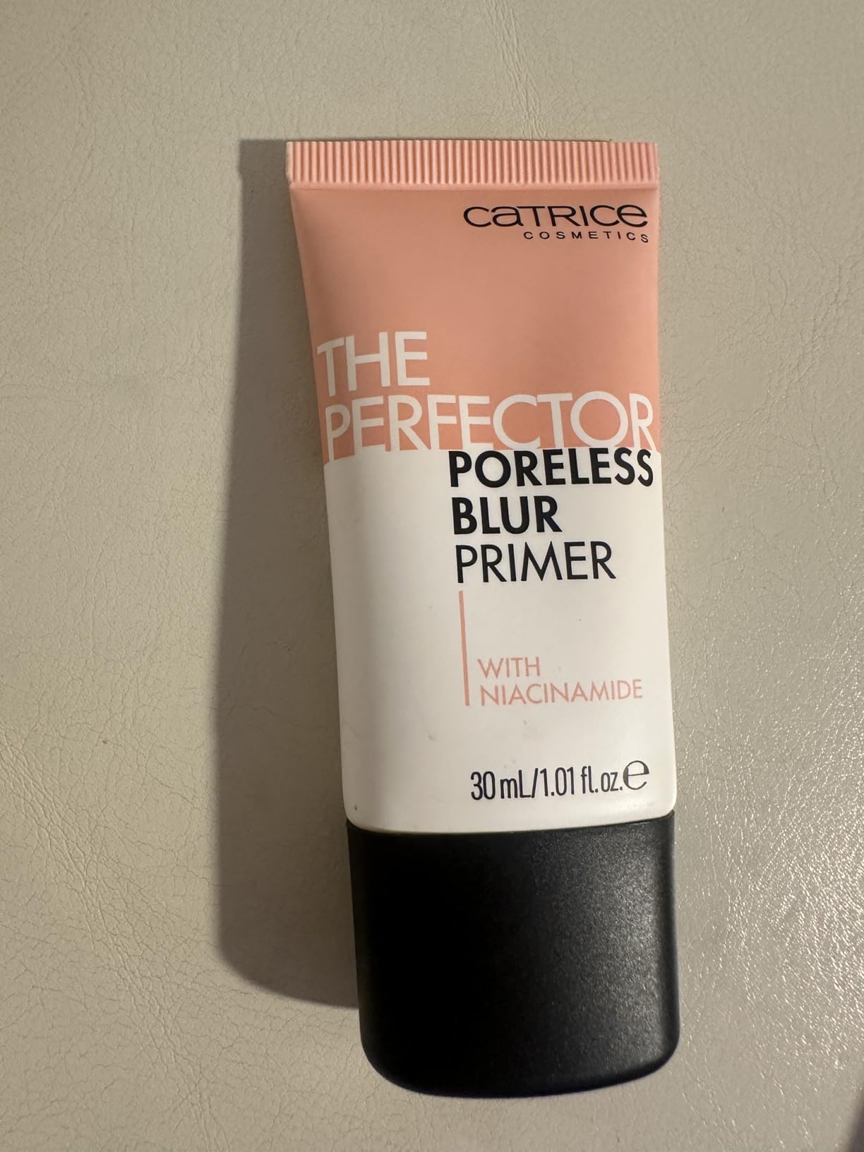 Catrice | The Perfector Poreless Blur Primer | Pore & Fine Line Refining Make Up Base with Niacinamide | Vegan & Cruelty Free | Made Without Gluten, Oil, Parabens, Phthalates, Microplastics & Alcohol