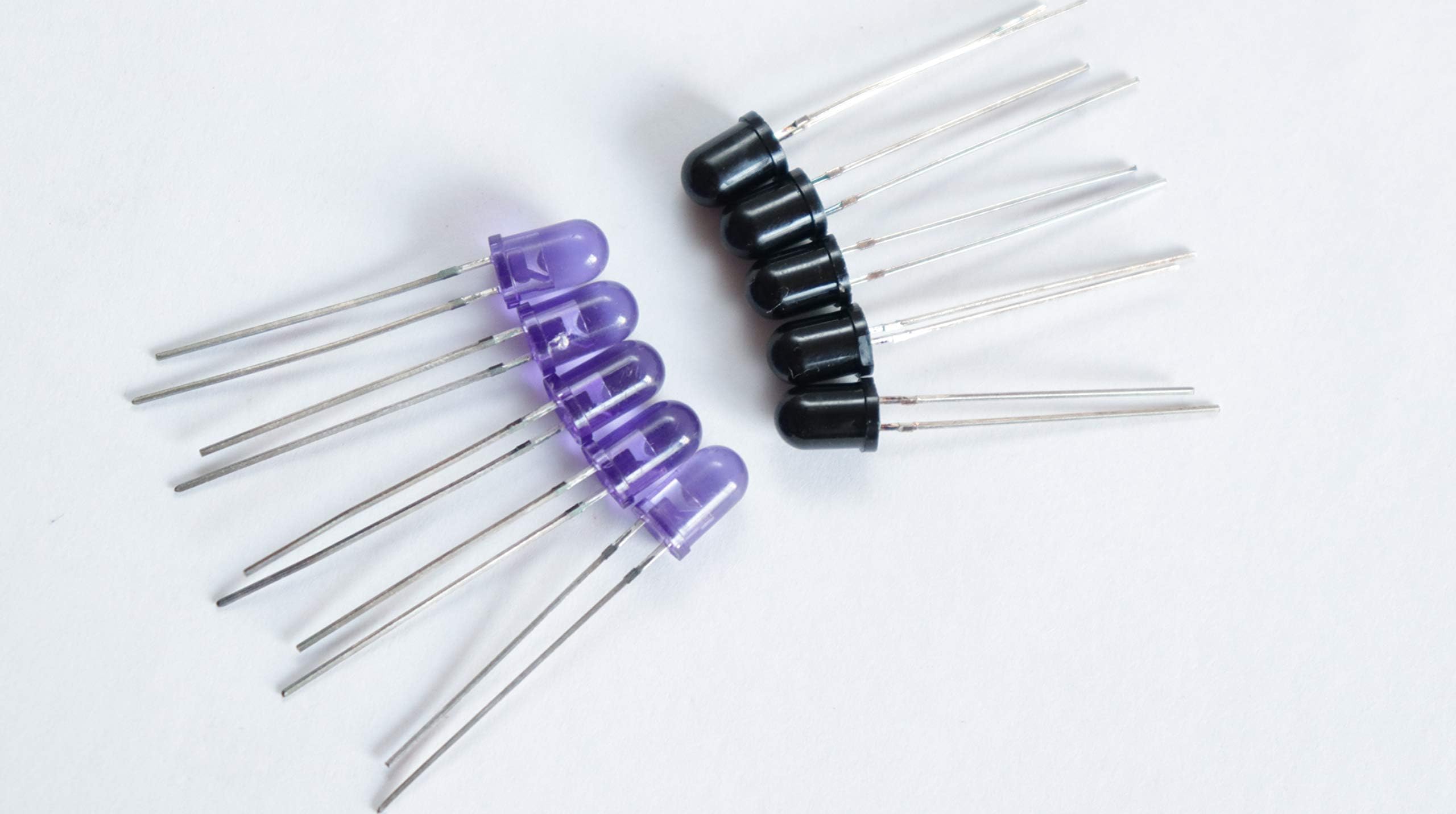 Electronic Spices IR pair Infrared transmiter And Receiver Diode pair of 5