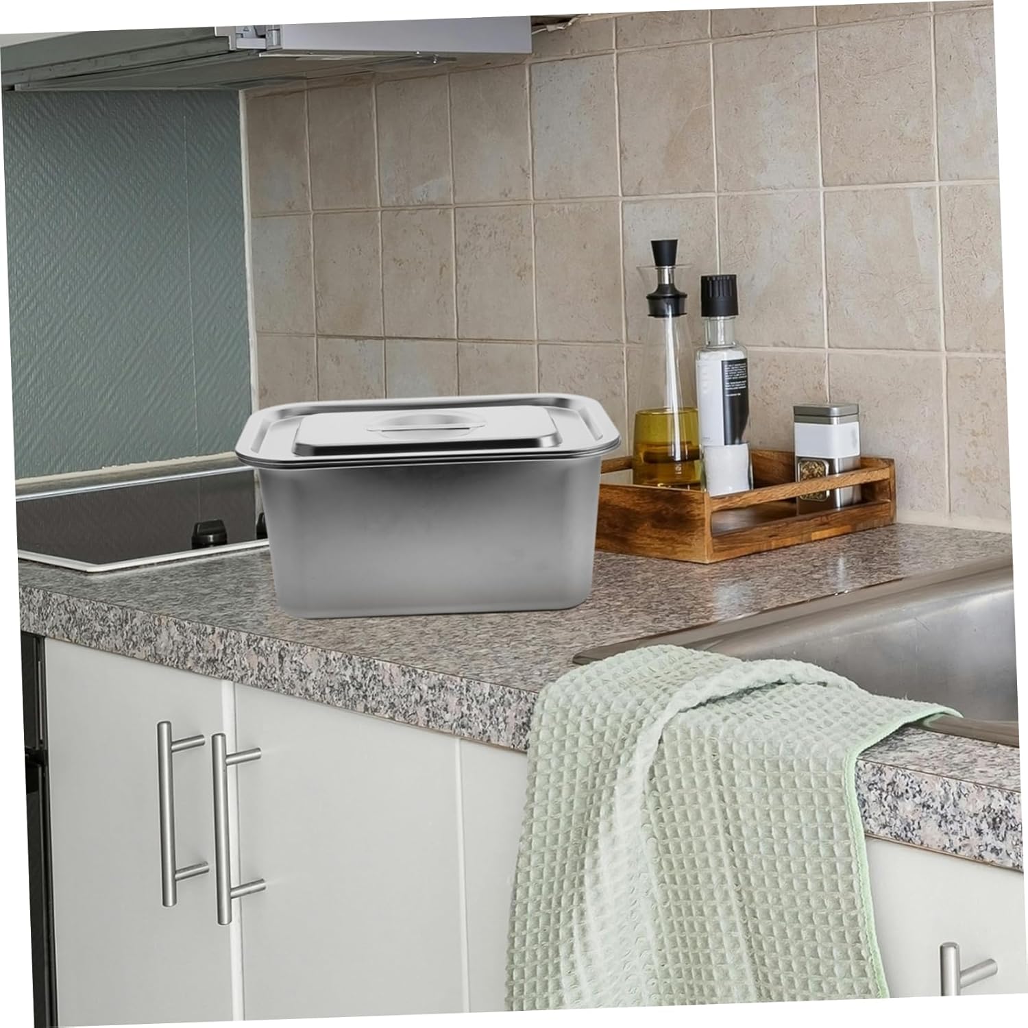 Stainless Steel Indoor Compost Bin Lid Kitchen Countertop Food Waste Container for Easy Waste Segregation and Smell Control Compact Design for Efficient Kitchen Storage