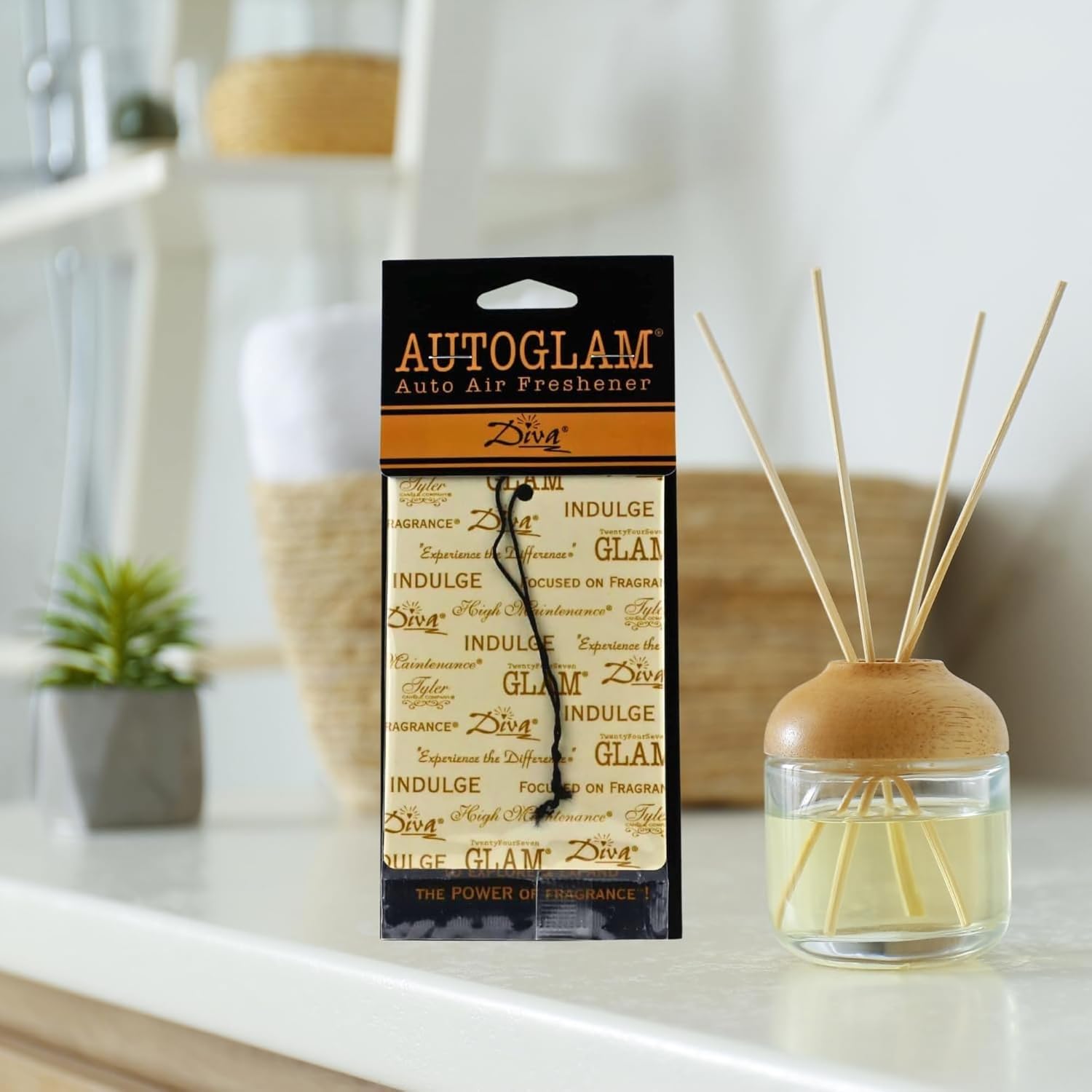 Elanze Designs Tyler Candle Glamorous Wash 32 Ounce, Scented Sachet, and Autoglam Air Freshener, 3 Piece Gift Bundle Set, Diva Fragrance