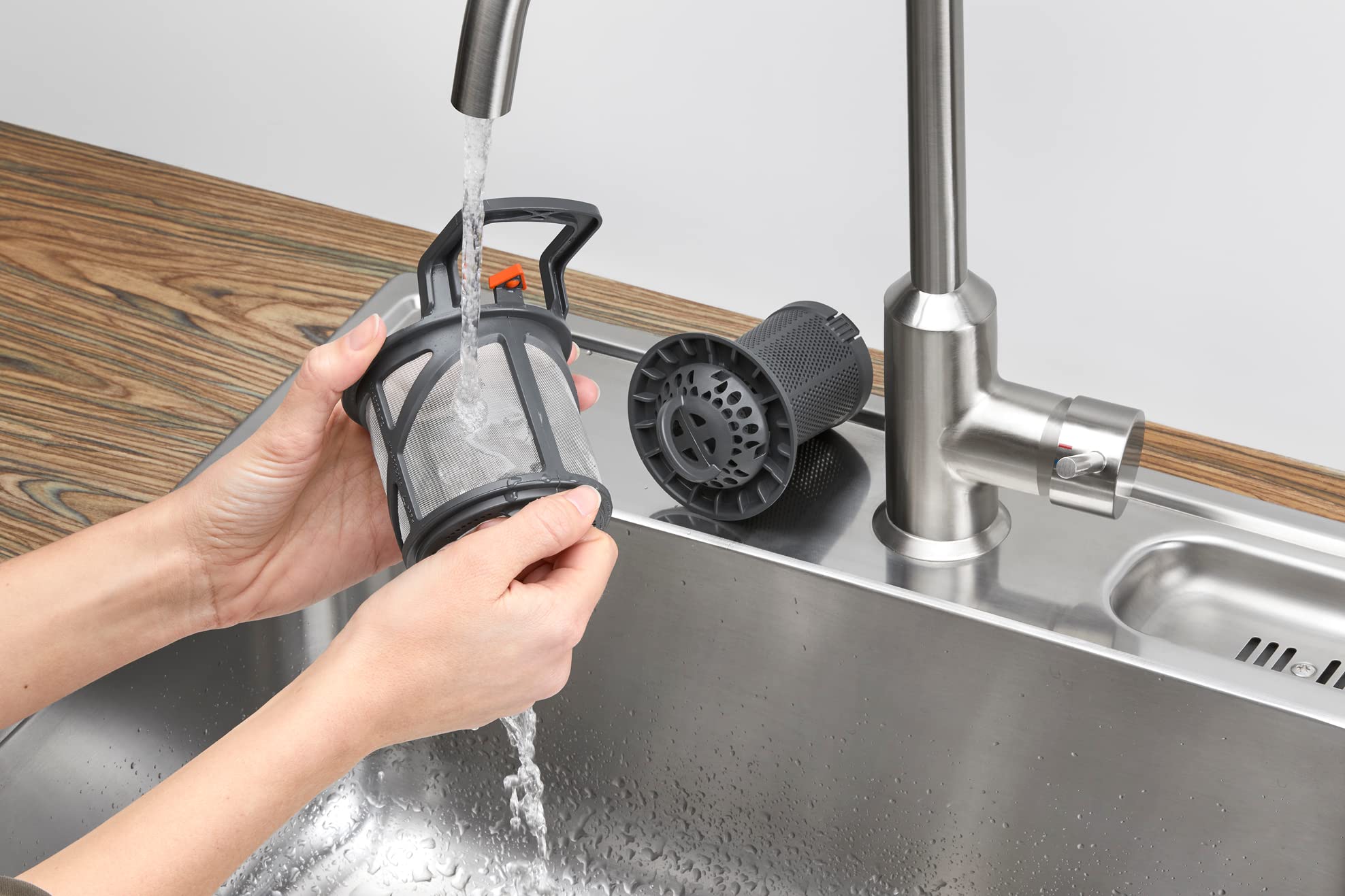 Electrolux ESS47420SX Lavastoviglie da 60 cm, 13 posate, Sistema AirDry, Programma Auto 30 min, Display XL, Funzione Estrigiene, Braccio Irrigatore Satellite, Softspikes, 44 dB(A), Inox, Classe C