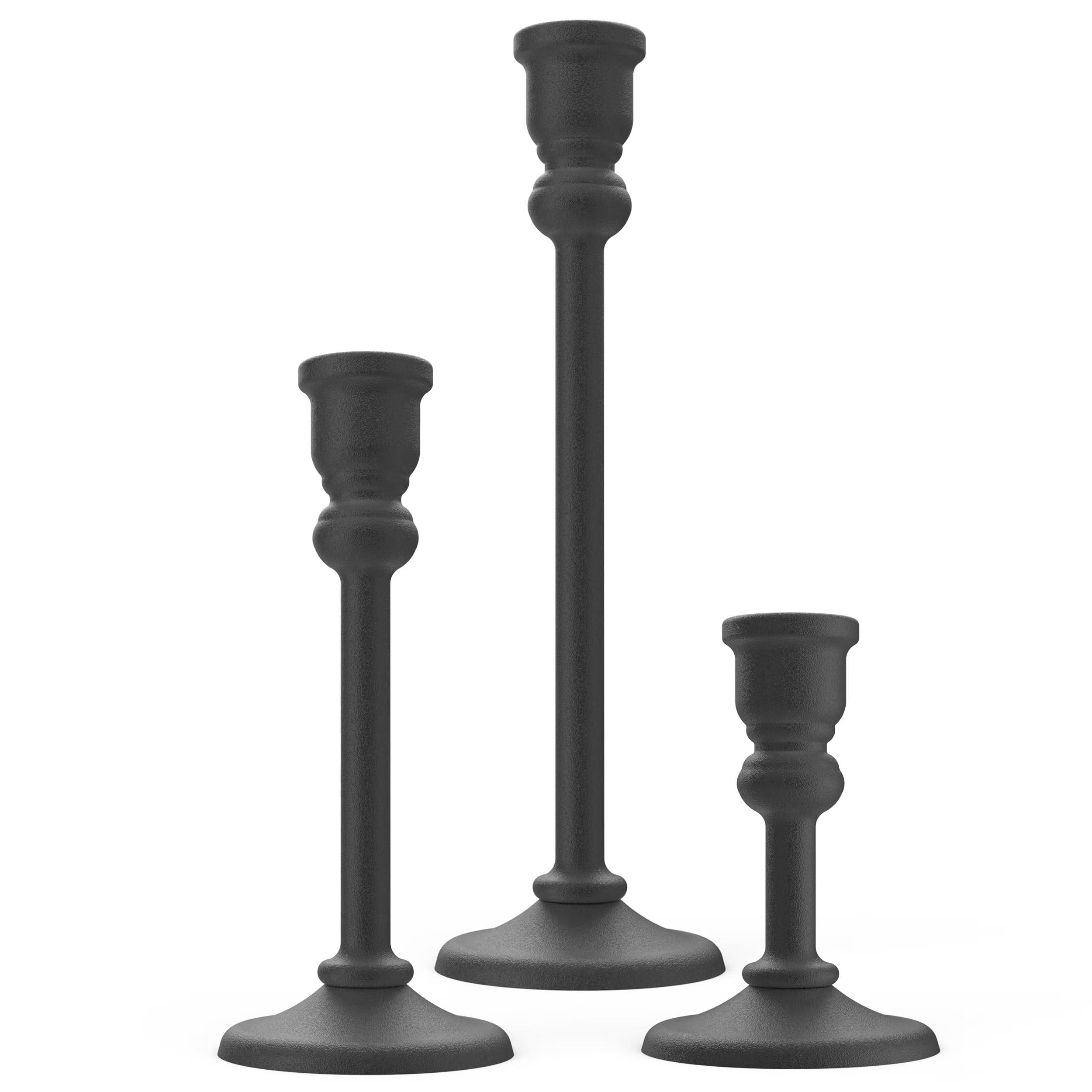 Bougeoirs coniques dorés pour décoration de table de mariage