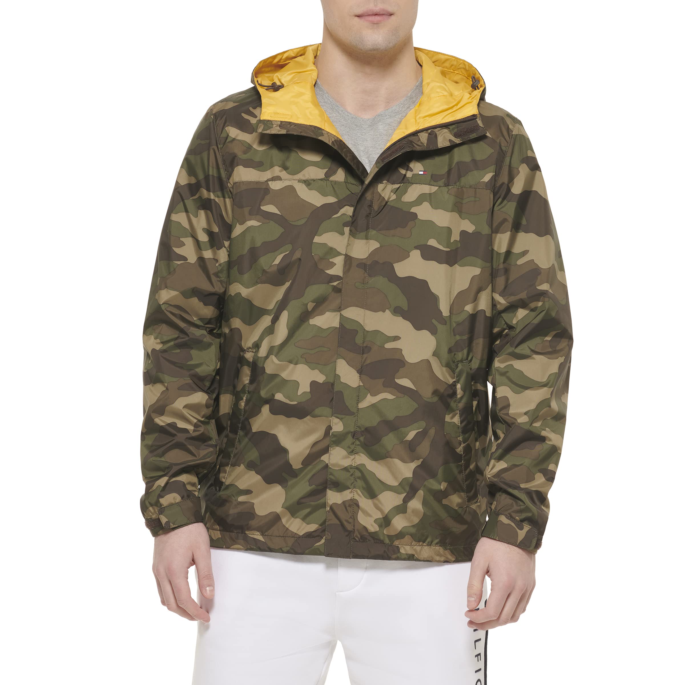 Tommy Hilfiger Men's Camouflage Lightweight Breathable Waterproof Hooded Rain Jacket Raincoat, Small