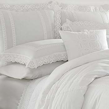 Amazon.com: Laura Ashley - Queen Duvet Cover Set, Reversible