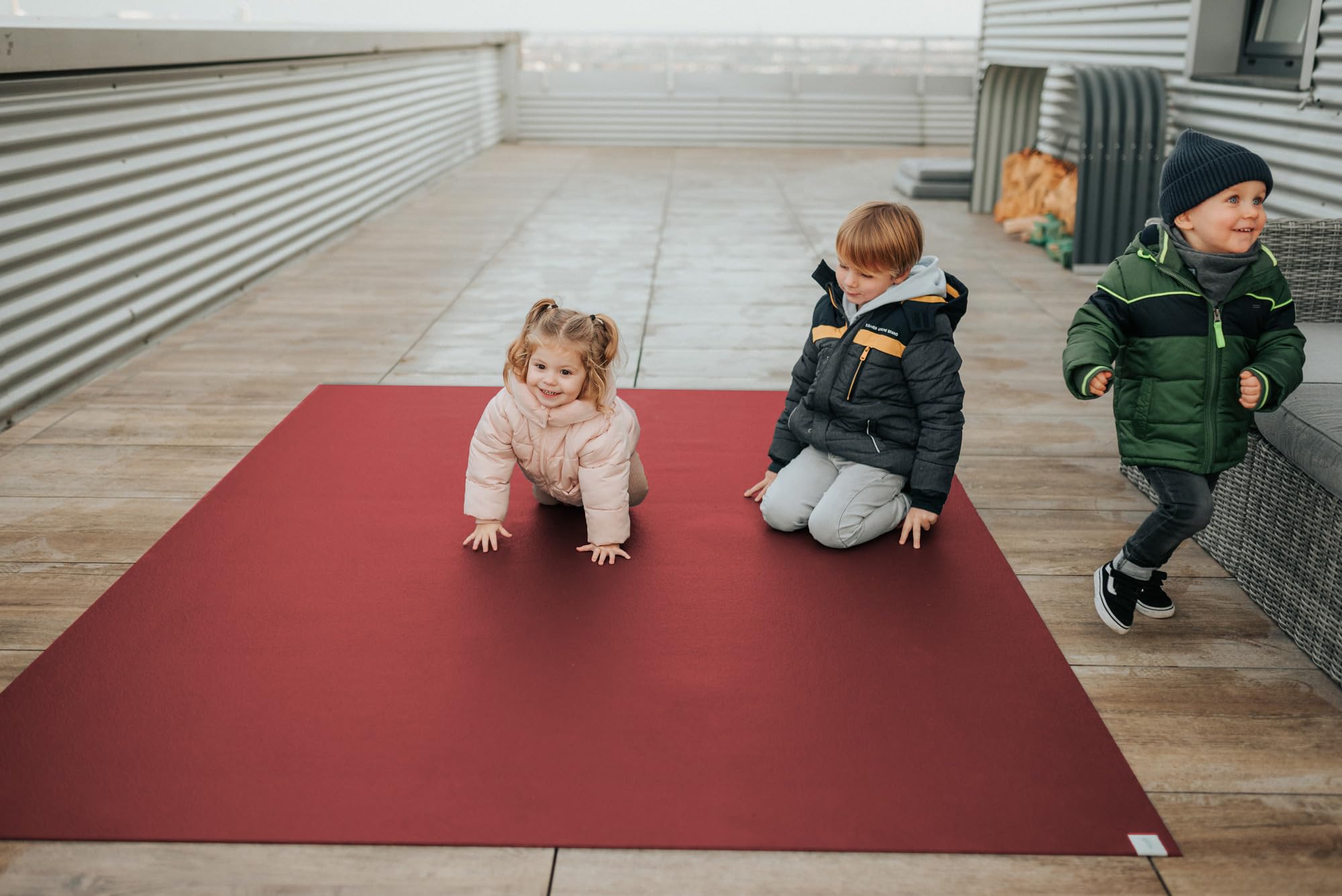 Outdoor Krabbelmatte Krabbelunterlage SanoSoft "made in Germany" - Öko-Tex 100 120x120 cm Rot