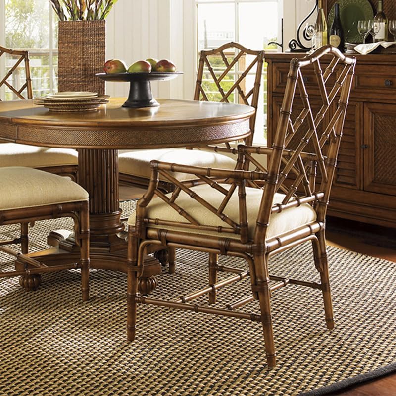 Vintage Round Pedestal Dining Table – Traditional Solid Wood Dining Table for Farmhouse, Coastal & Luxury Classic Interiors