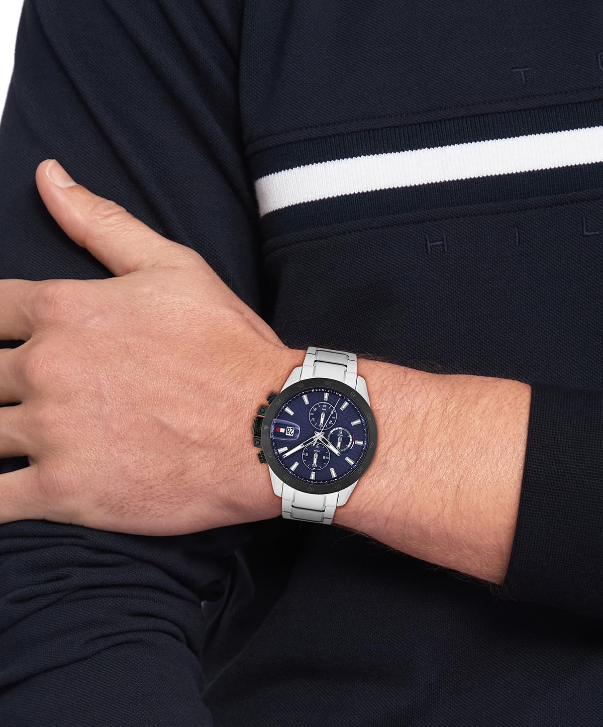 Tommy Hilfiger Orologio al Quarzo a Doppio Fuso Orario da Uomo con Cinturino in Acciaio Inossidabile o in Pelle