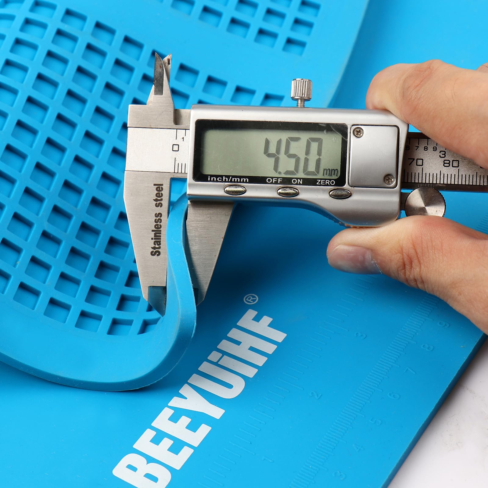 500℃ Reparatur- und Lötmatte Silikon, 4.5mm Ultradicke Silikon Arbeitsmatte, Soldering Mat Antistatisch für Lötpistolen, Heißpistolen - Elektronikreparaturen - Silikon-Lötmatte (50x35cm)