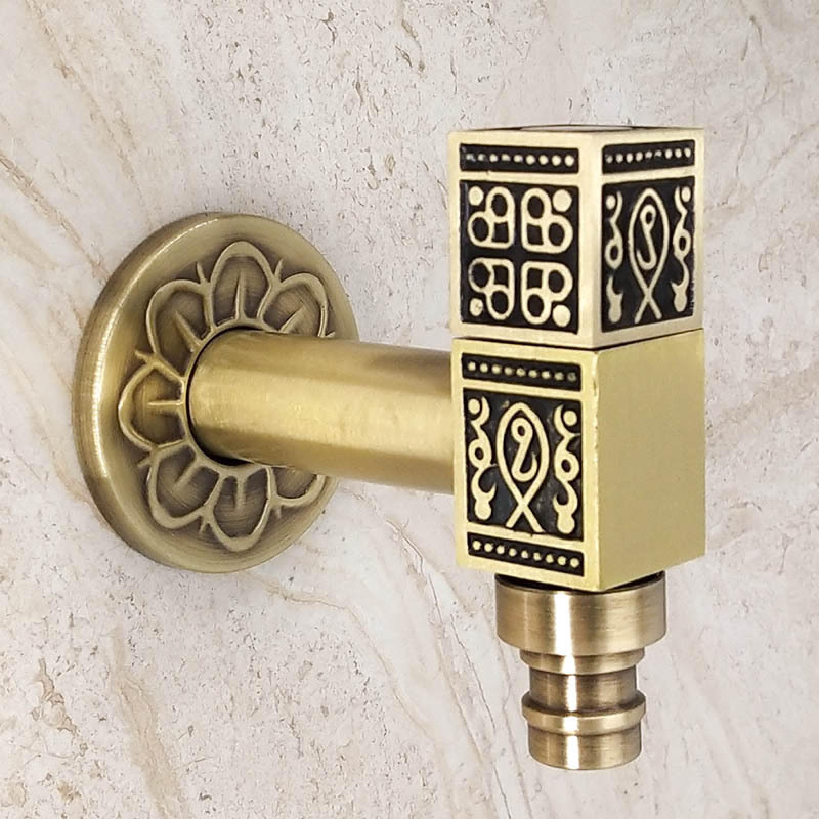 XYNSNDB Grifo para Lavadora en frío de Cobre Completo Antiguo de Estilo Europeo para balcón al Aire Libre, Grifo para Piscina con fregona de 4 Puntos montado en la Pared con Boquilla Brillante de 6