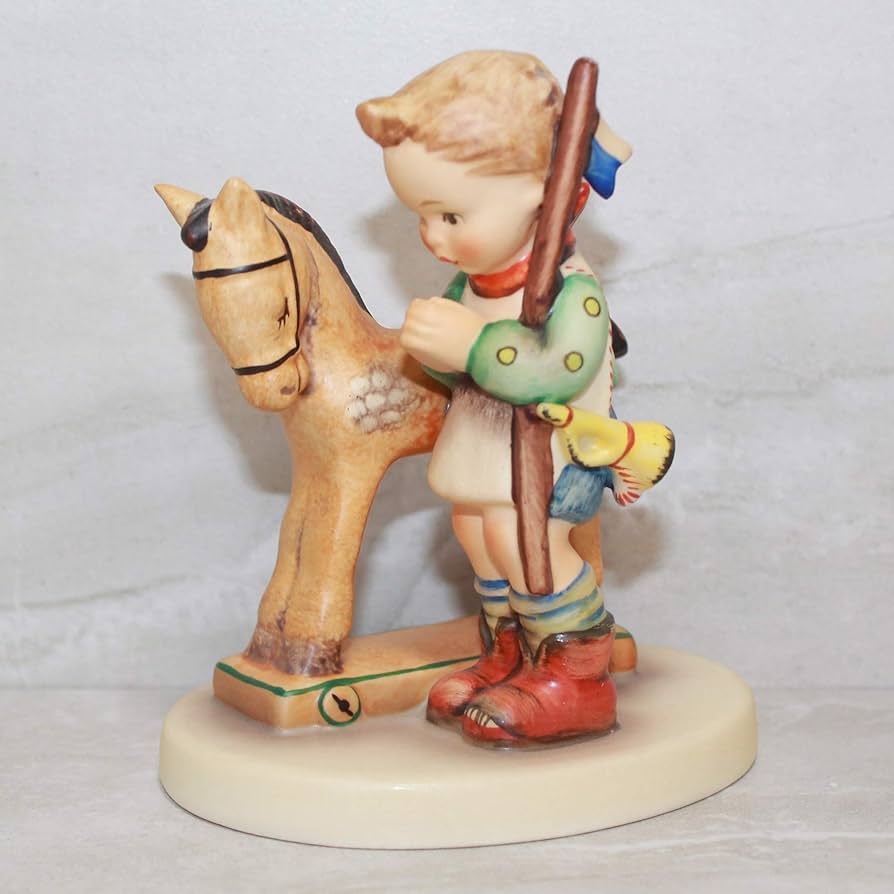 ゲーベル フンメル人形 #20『Prayer before Battle』 Amazon.com: Hummel Figurine 20 Prayer Before Battle : Home