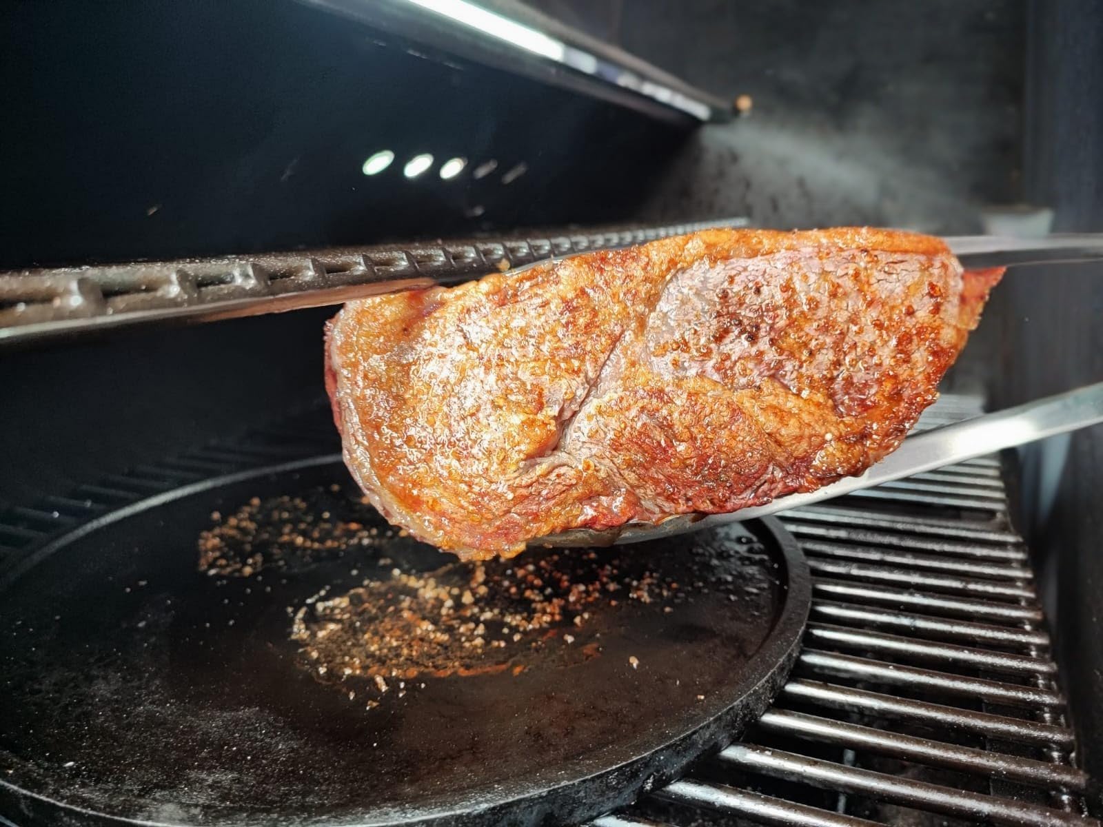 GEDA Grill Gusseisen Grillplatte, Wendeplatte rund 32,5 cm, Doppelseitig verwenbar, Plancha, Univesal