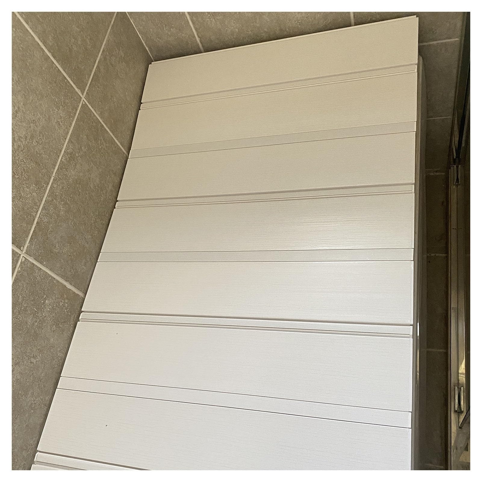 Vassoio da Vasca Pieghevole con Copertura Isolante - Antipolvere E Spessore 1,2 Cm - Perfetto per Bagni di Latte E Spa - Accessorio da Bagno Ideale per Il Relax, Bianco - 75X120X1,2 Cm