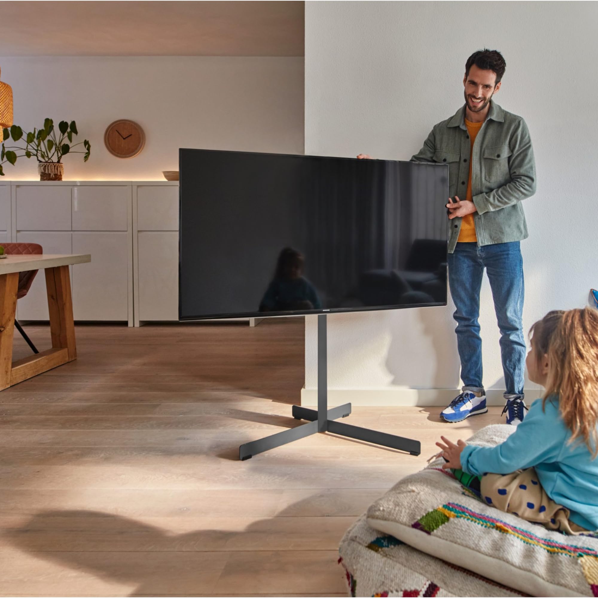 Vogel's TVS 3690 TV-Ständer für 40–77 Zoll – Schwarzer Stahl | Maximale Stabilität Dank TÜV-Geprüftem Standfuß, Höhenverstellbar, Mit Kabelmanagement, Max VESA 600x400, Schwenkbar bis 90°
