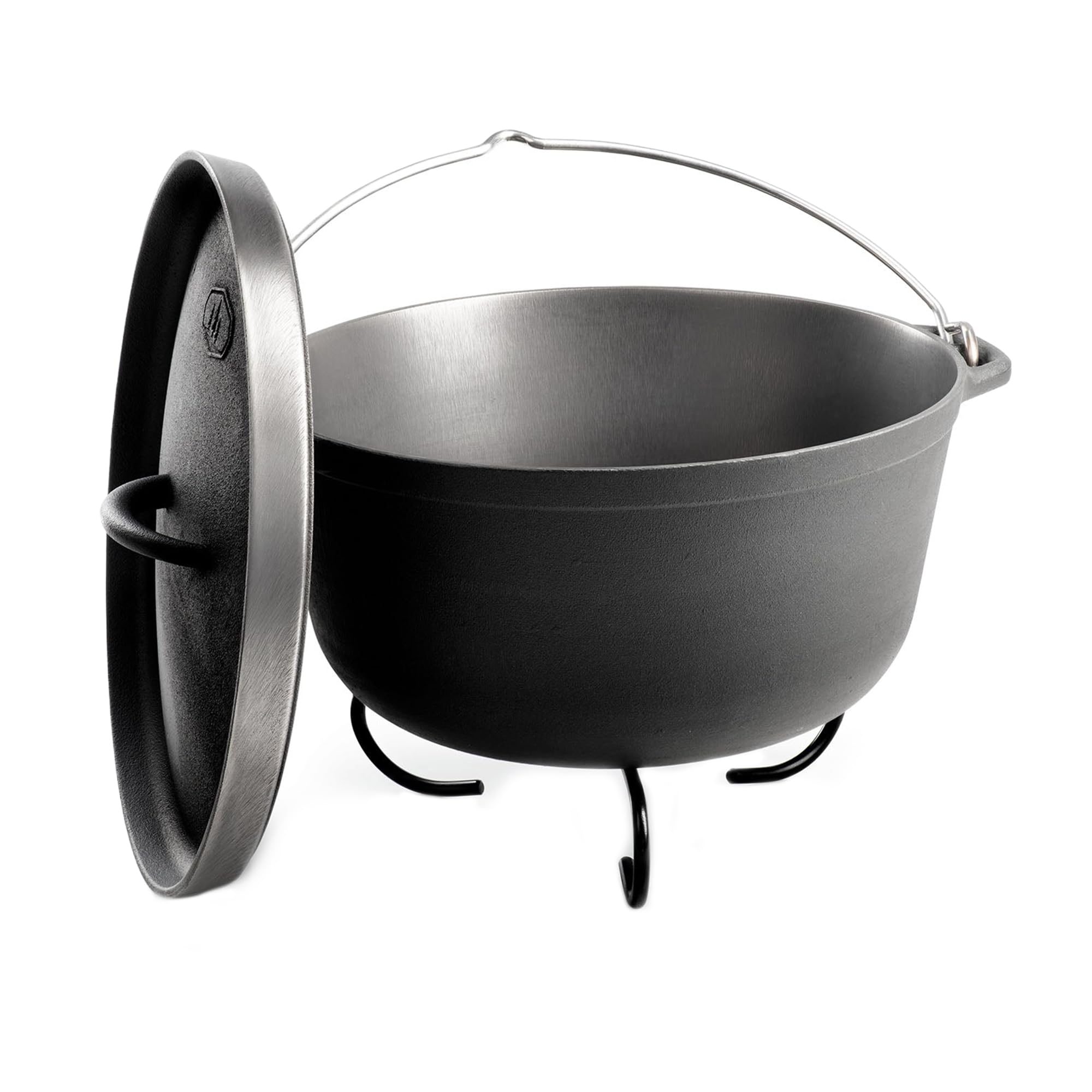 GSI Outdoors Guidecast 7qt Dutch Oven | Cast Iron Dutch Oven for Camping, Cabin and Home Kitchen