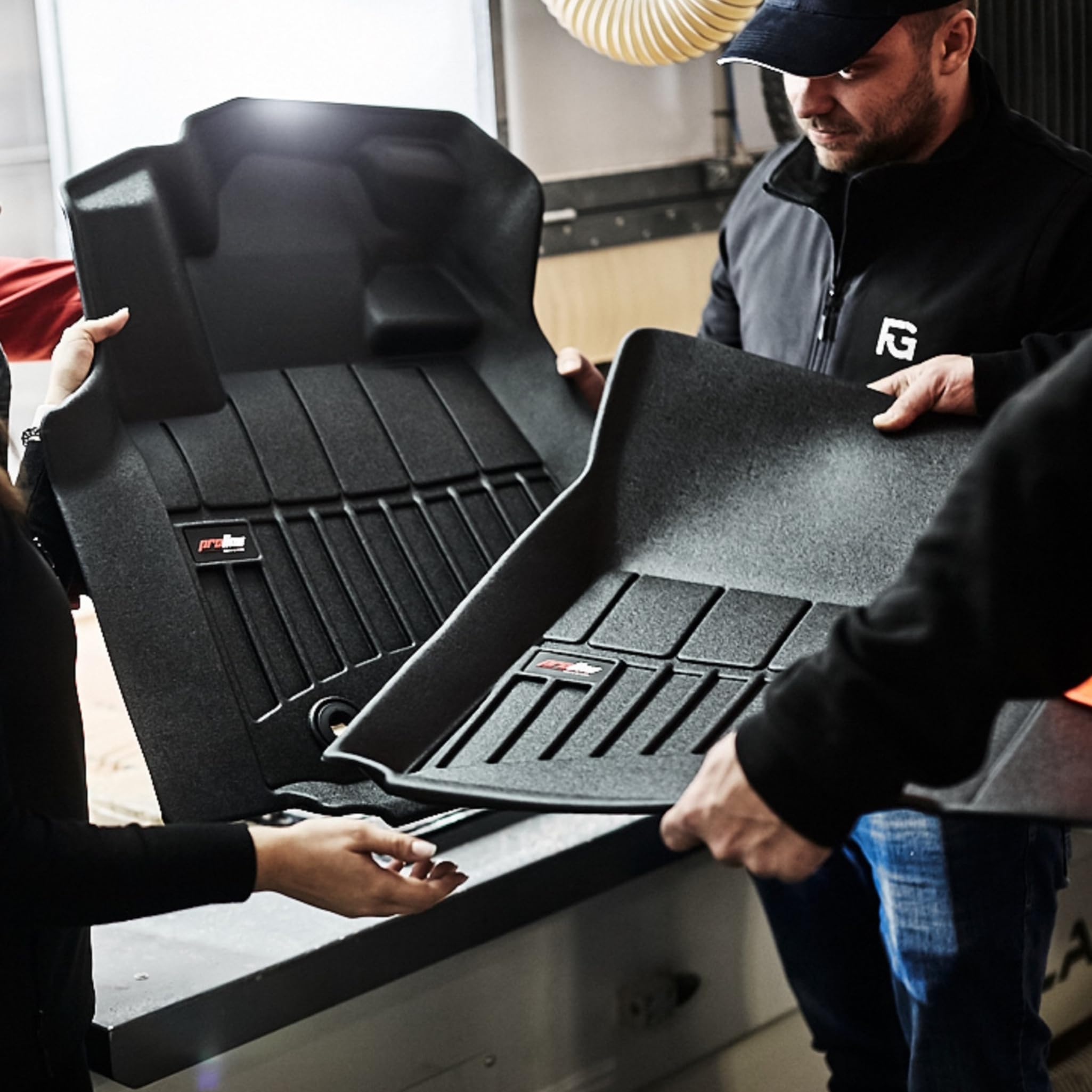 FROGUM ProLine 3D Esclusivi Tappetini auto in gomma su misura per Toyota Aygo X dal 22 I I bordi più alti