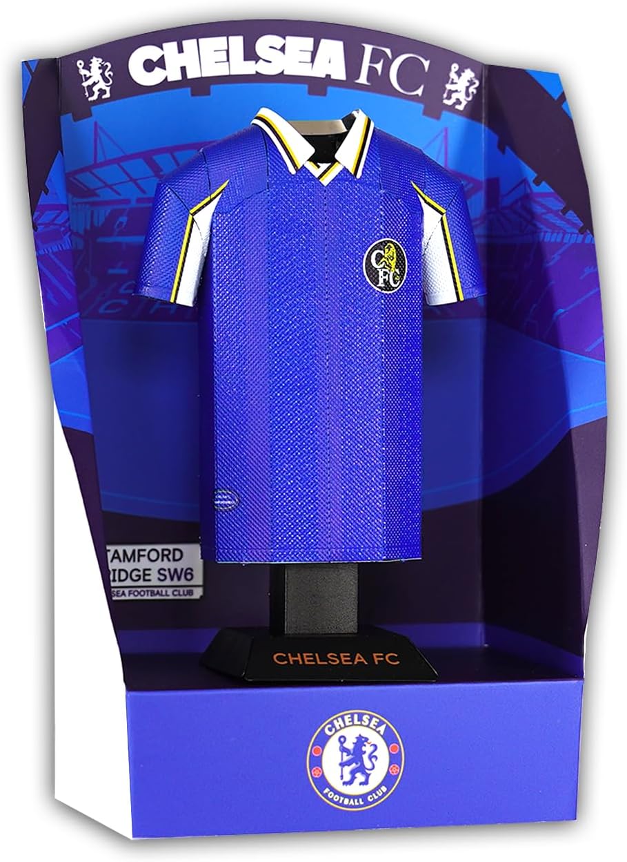 Chelsea FC Jersey-Shaped Alloy Metal Desk Display Stand – Official Licensed Men’s Soccer Team Collectible Model (1998 Retro Home)