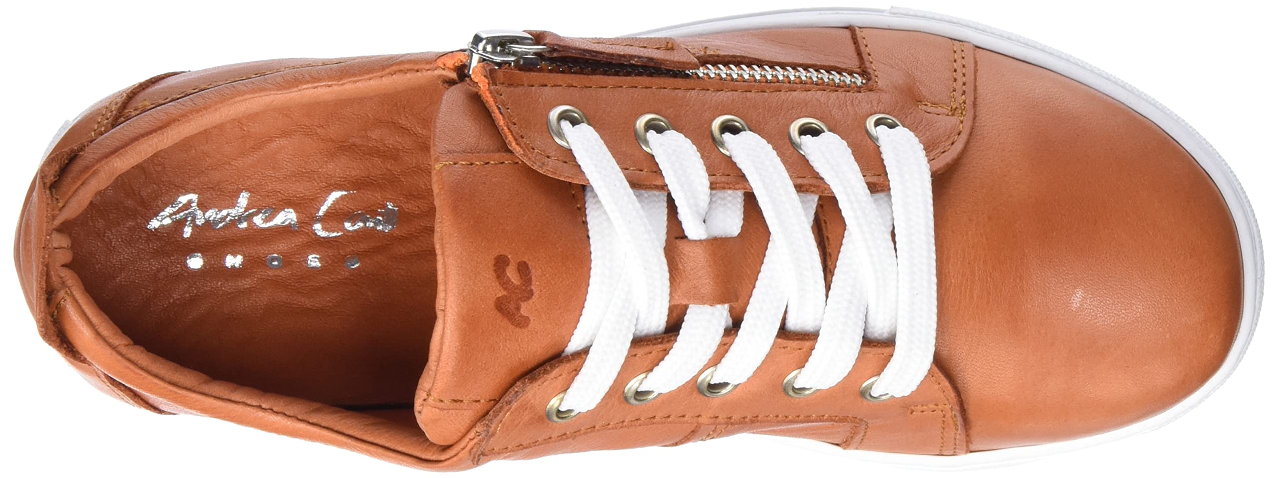 Andrea Conti Mujer, Zapatillas
