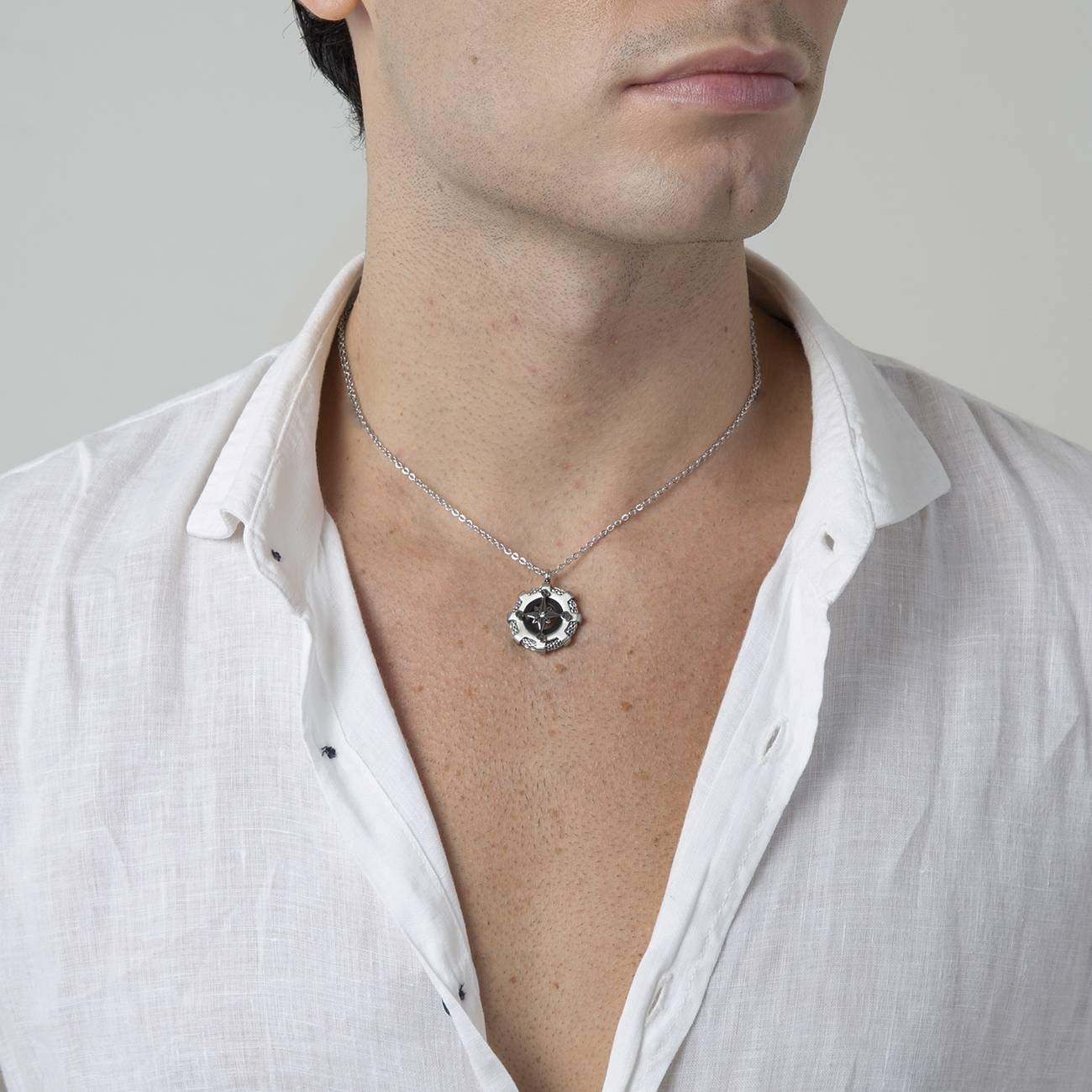 inSCINTILLE Collar Rosa de los Vientos de Acero Inoxidable para Hombre Colgante Náutico, Longitud Ajustable 48-53cm con Caja de Regalo Incluida