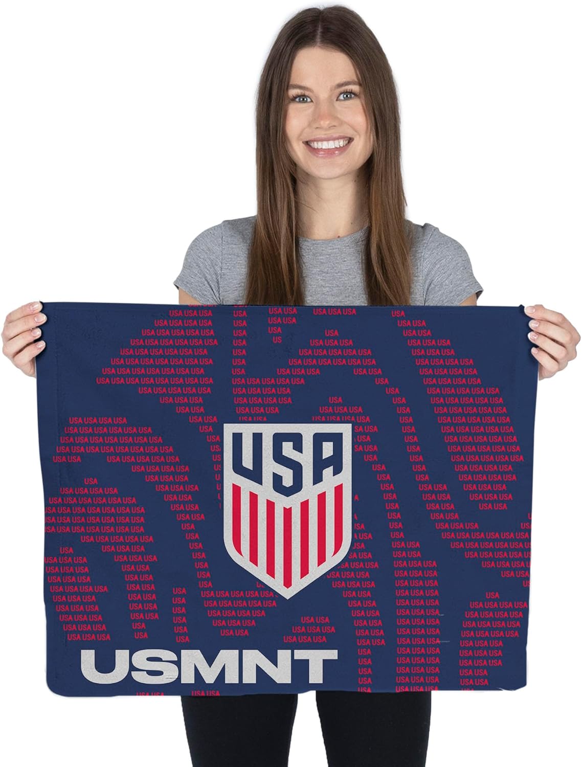 Northwest U.S. Soccer Translate Rally Towel, Lightweight Fan Gear, Wave Ready Stadium Sideline Accessory, 15 x 18 Inch