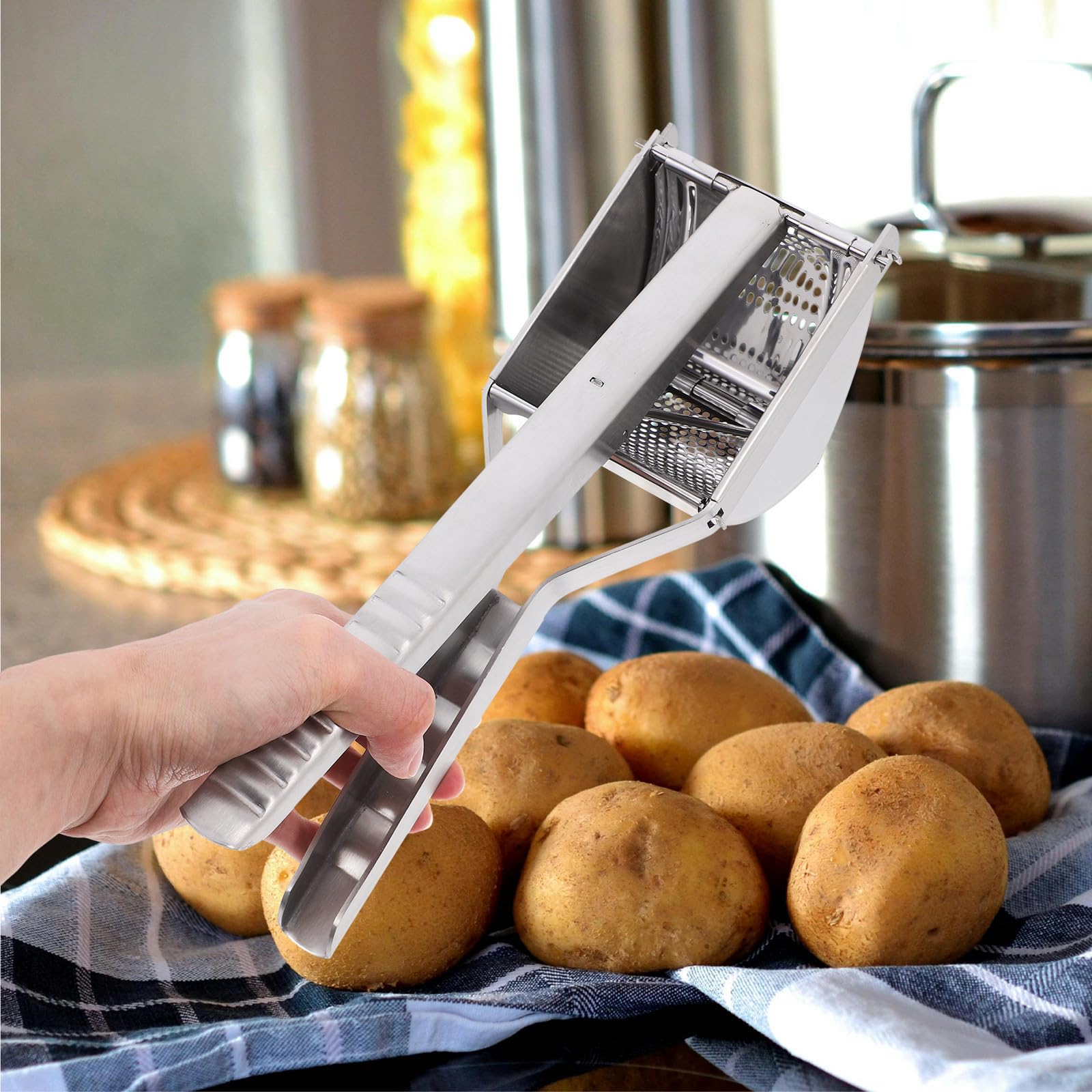 Schiacciapatate in Acciaio Inossidabile Argento, Pressa Patate Manuale Compatta e Portatile per Cucina Domestica e Picnic All'aperto, Facile da Usare