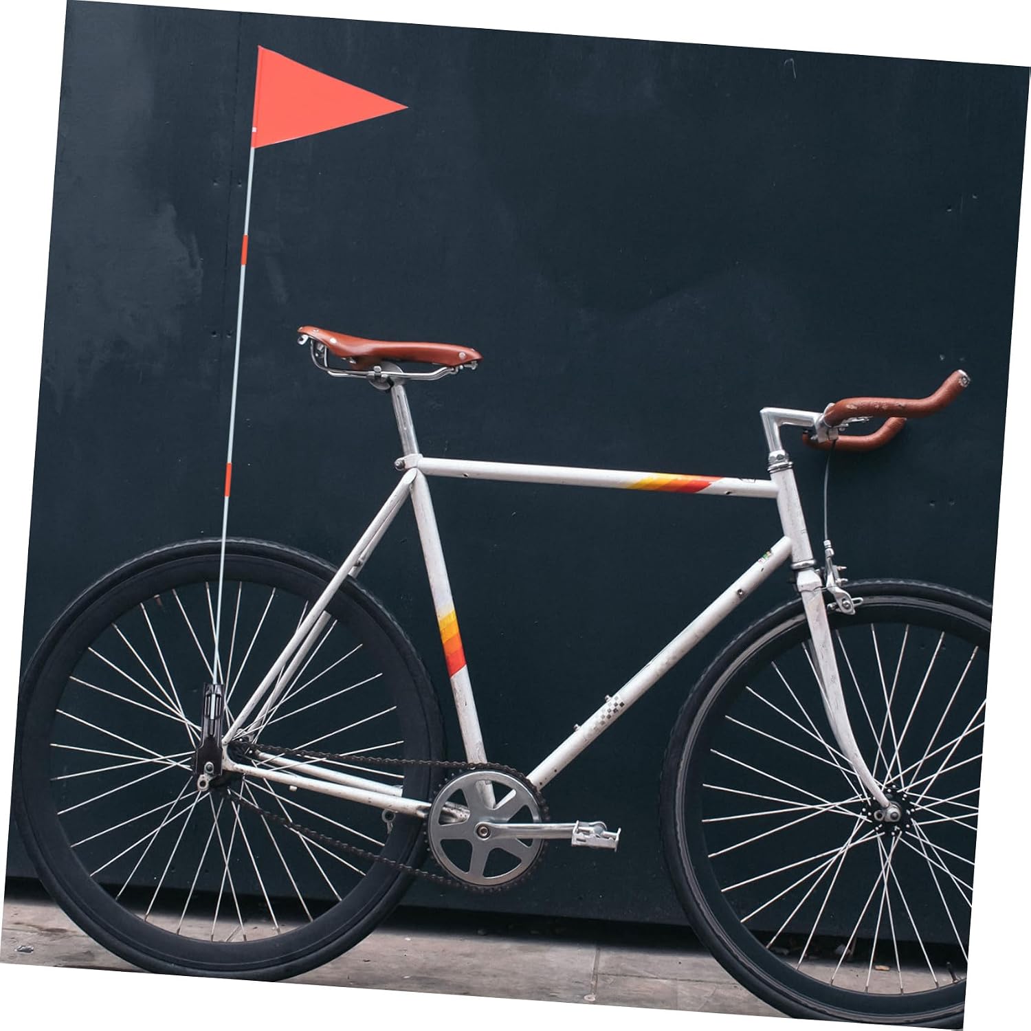 High Visibility Safety Bike Flag for Boys and Girls Pole Double-Sided Reflective Tail Flag for Children for Outdoor Riding Random Color
